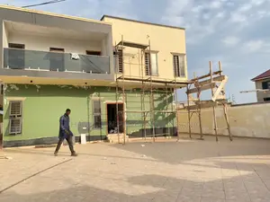 4bdrm Mansion in Lakeside Estate for rent