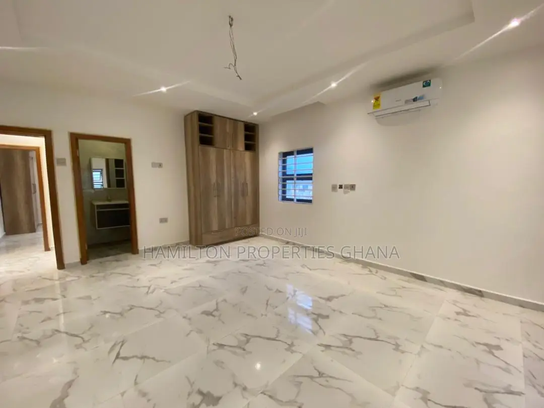 4bdrm Mansion in Lakeside Estate for rent