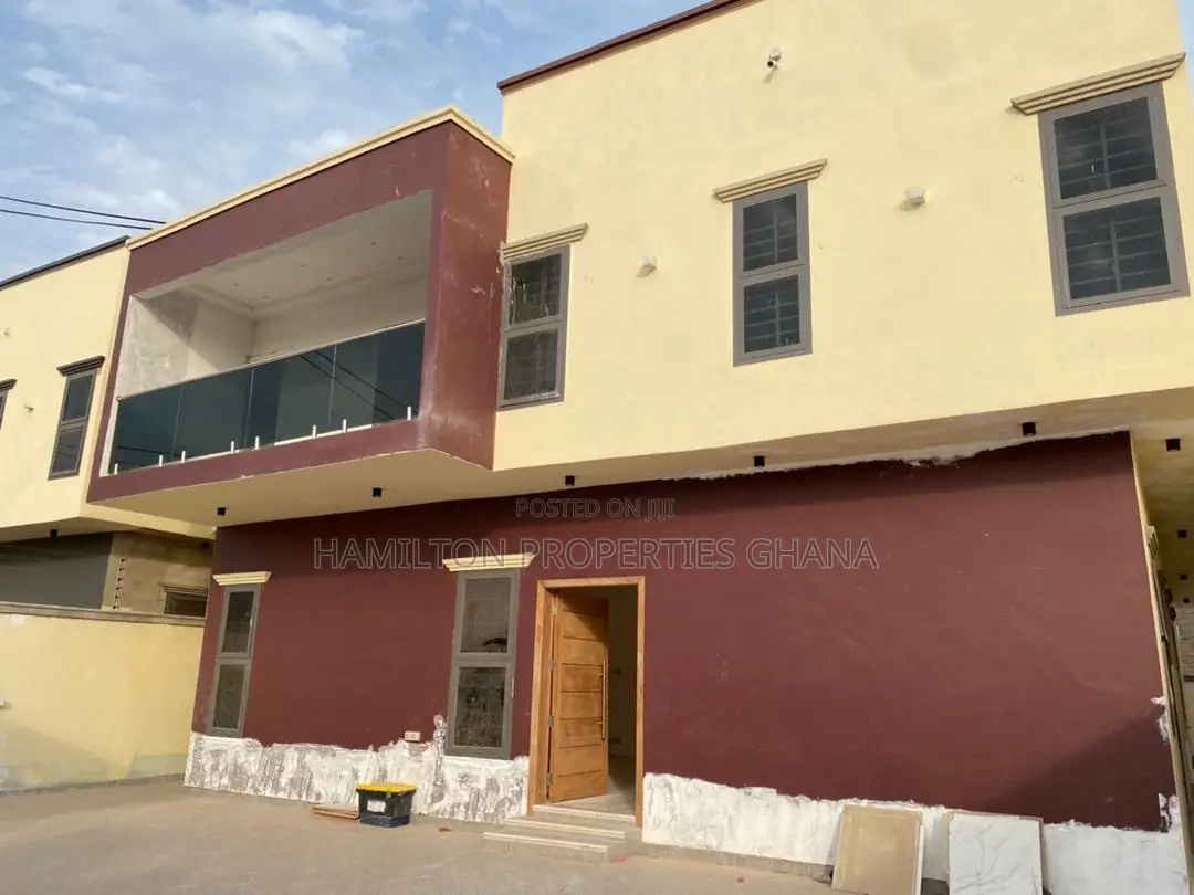 4bdrm Mansion in Lakeside Estate for rent