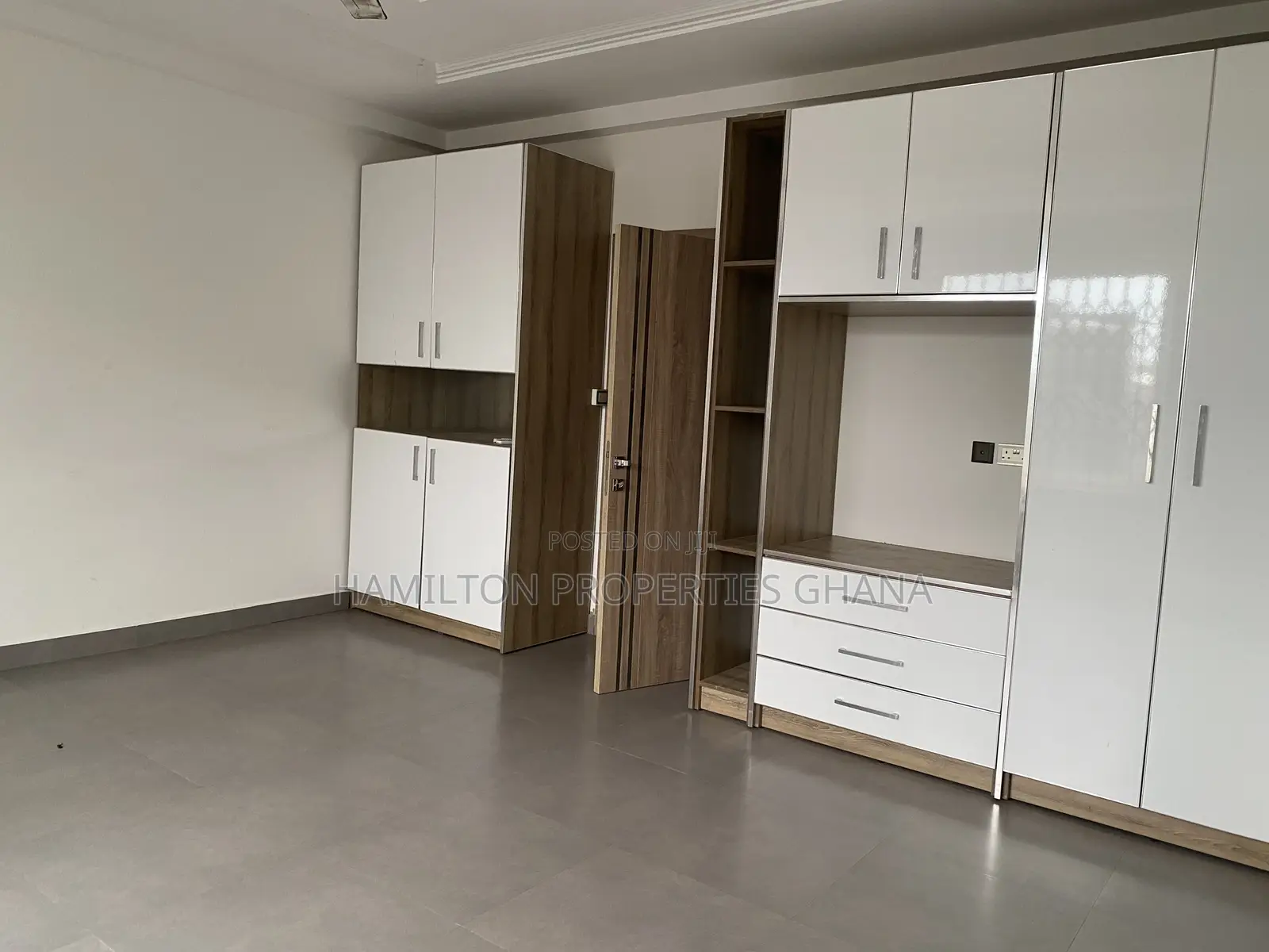 2bdrm Apartment in Adjiringanor Enclave, Adjiriganor for rent