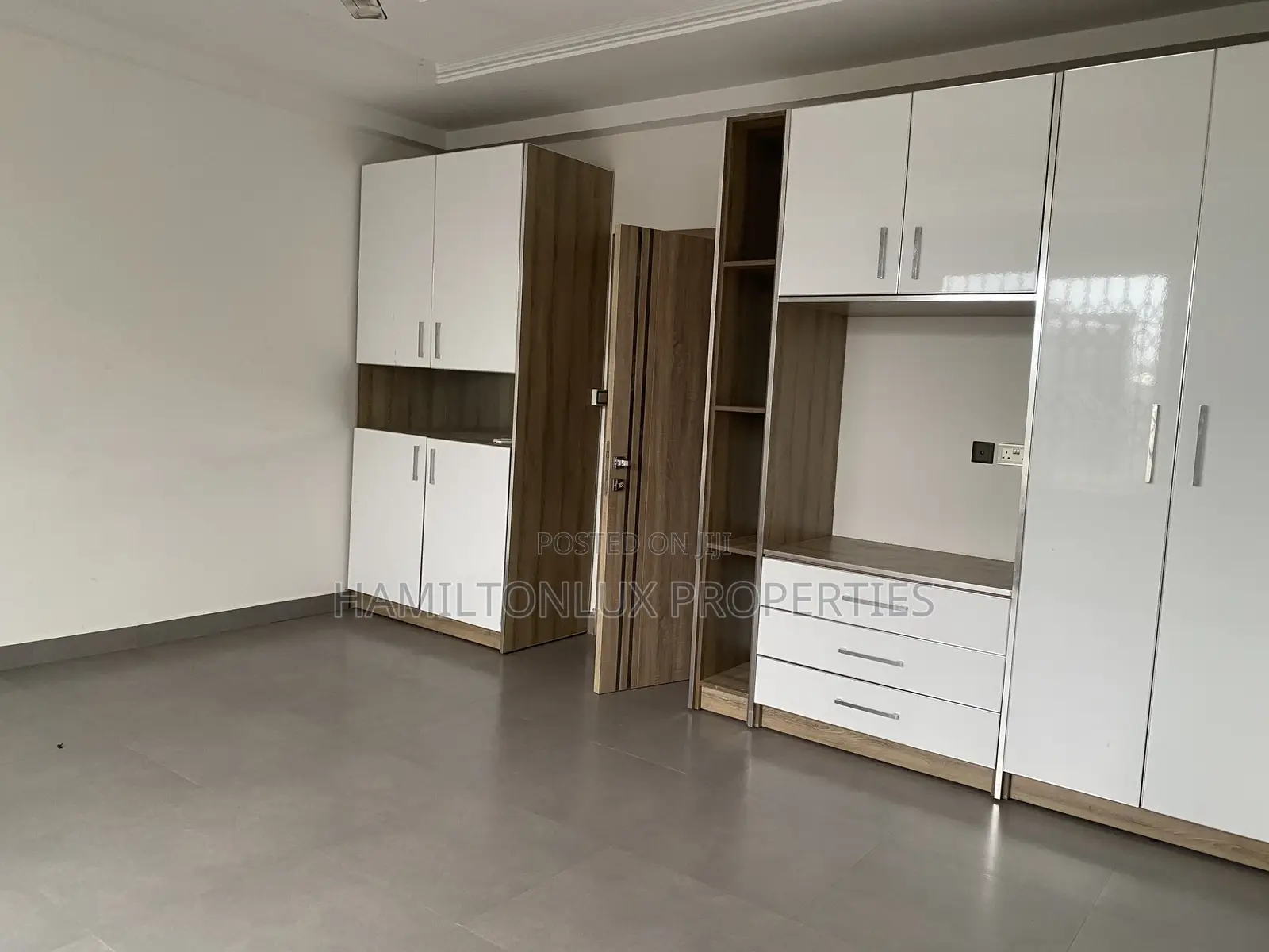 2bdrm Apartment in Adjiringanor Enclave, Adjiriganor for rent