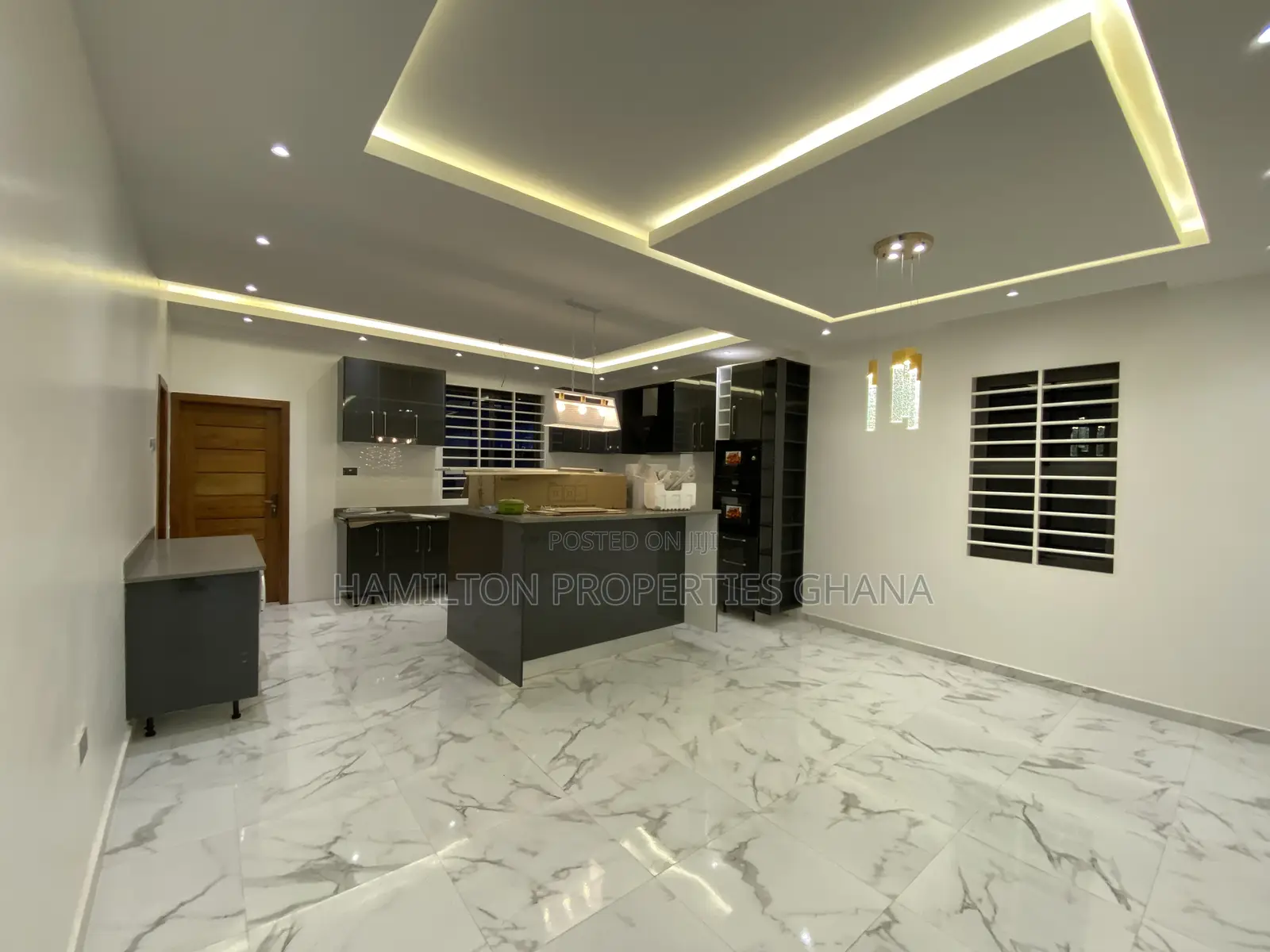 4bdrm Mansion in East Legon Hills for sale