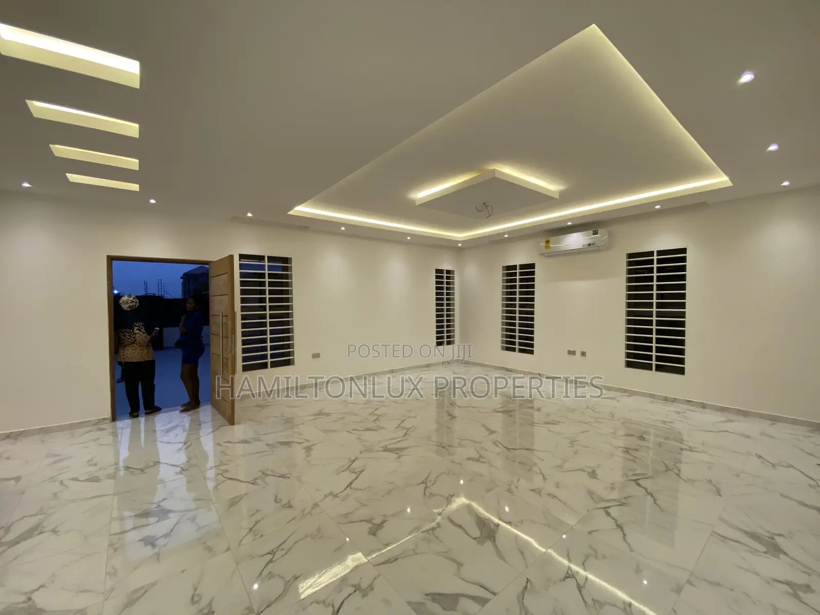 4bdrm Mansion in East Legon Hills for sale