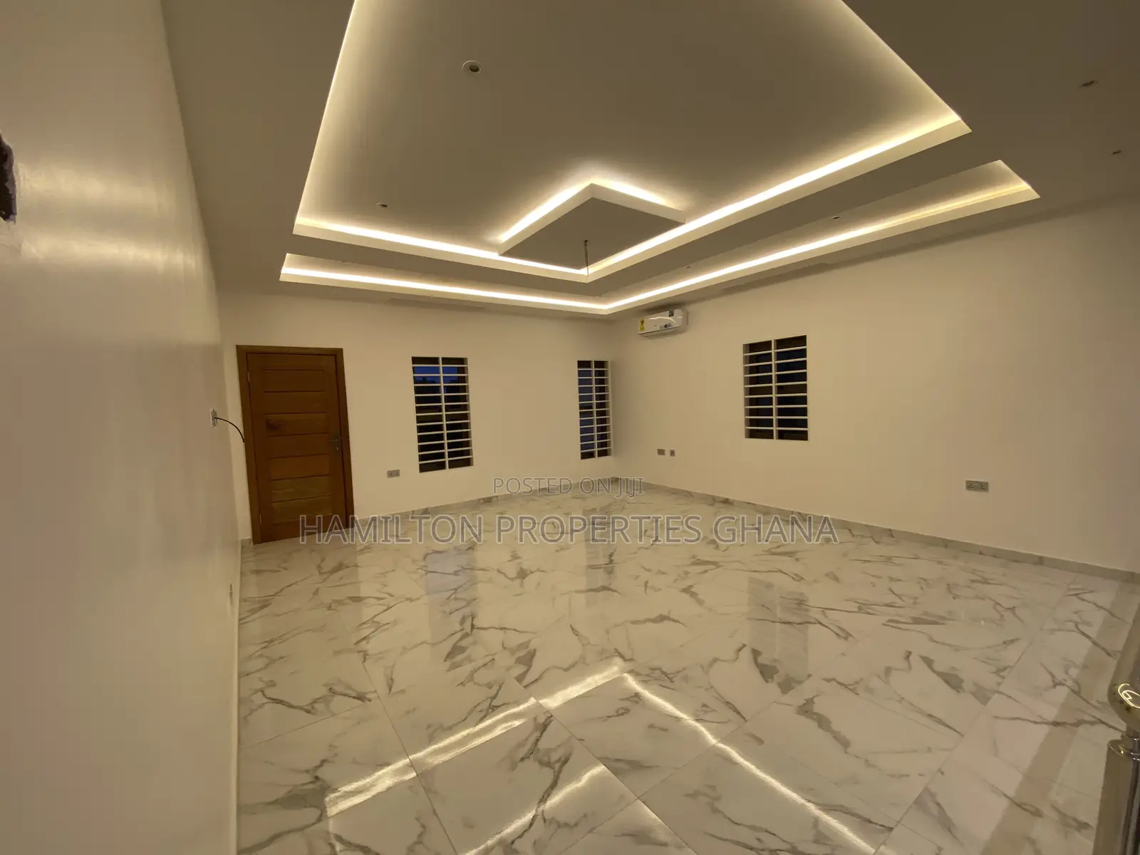 4bdrm Mansion in East Legon Hills for sale