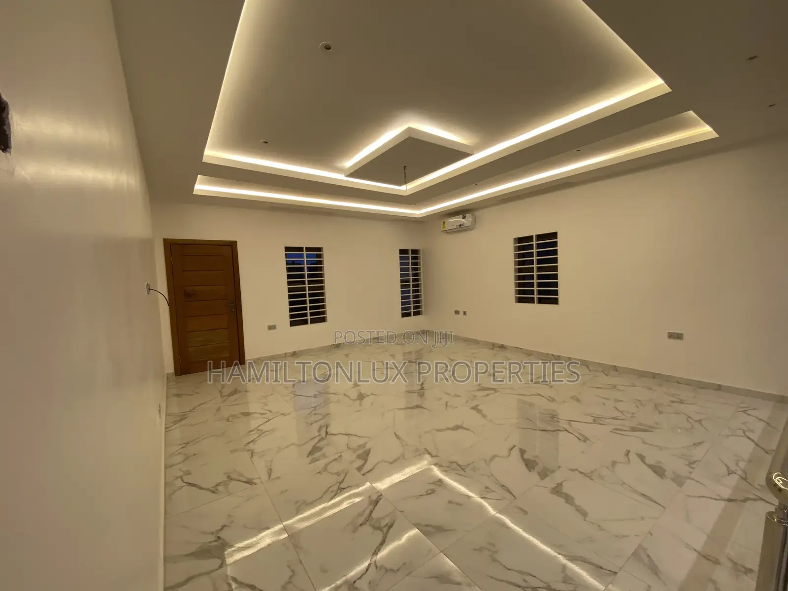 4bdrm Mansion in East Legon Hills for sale