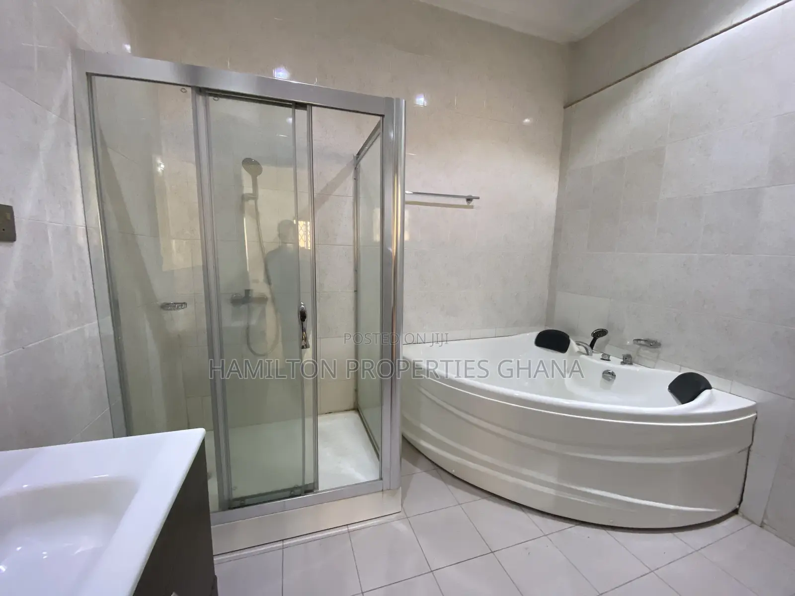 3bdrm House in Trassaco Villa, Adjiriganor for rent