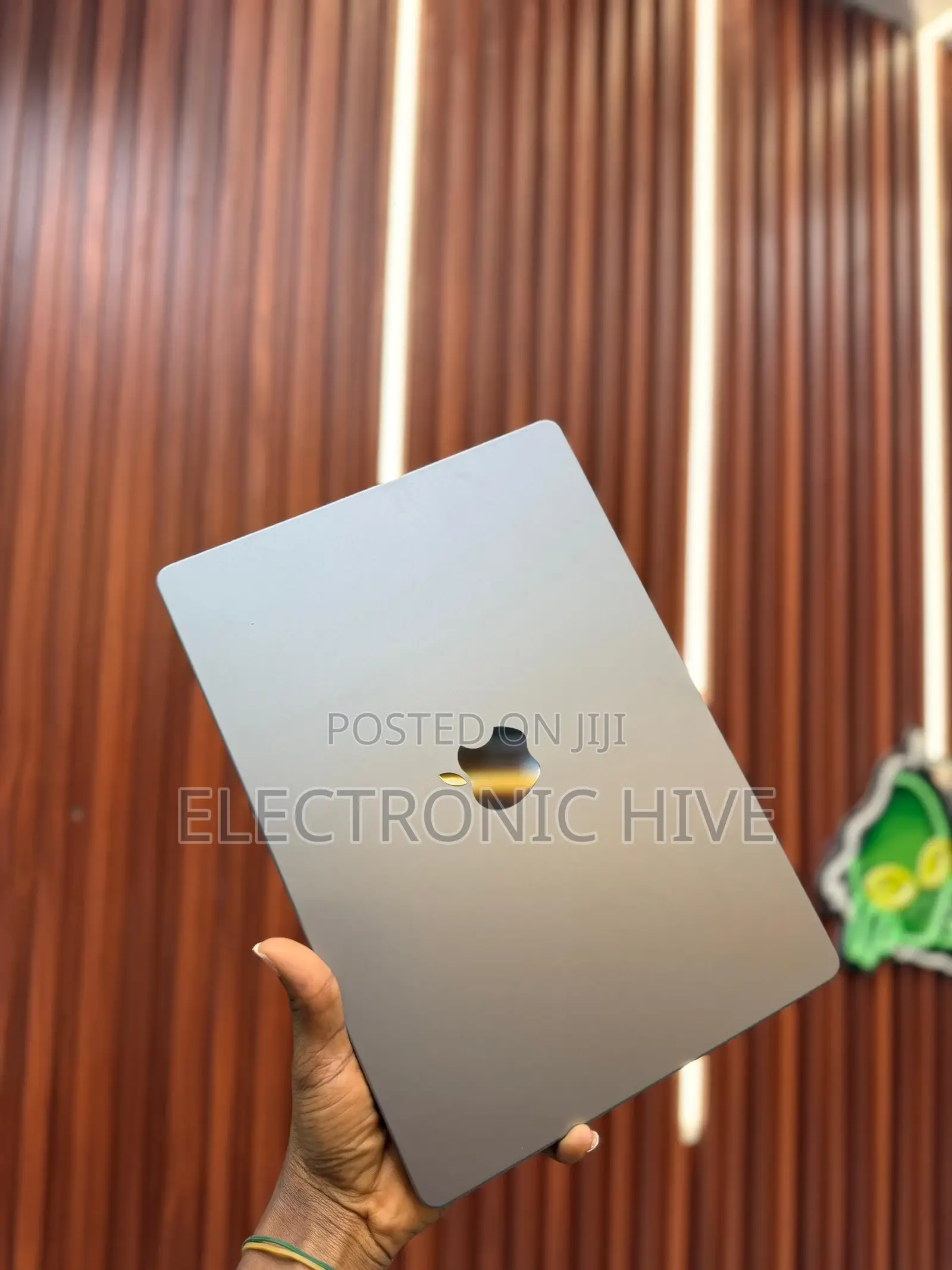 Laptop Apple MacBook Pro 2024 M3 14-Inch 8GB SSD 512GB