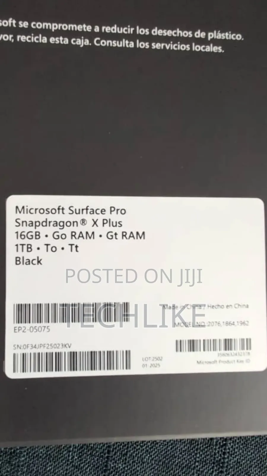 New Microsoft Surface Pro 11th Edition, a Copilot+ PC 16GB SSD 1T