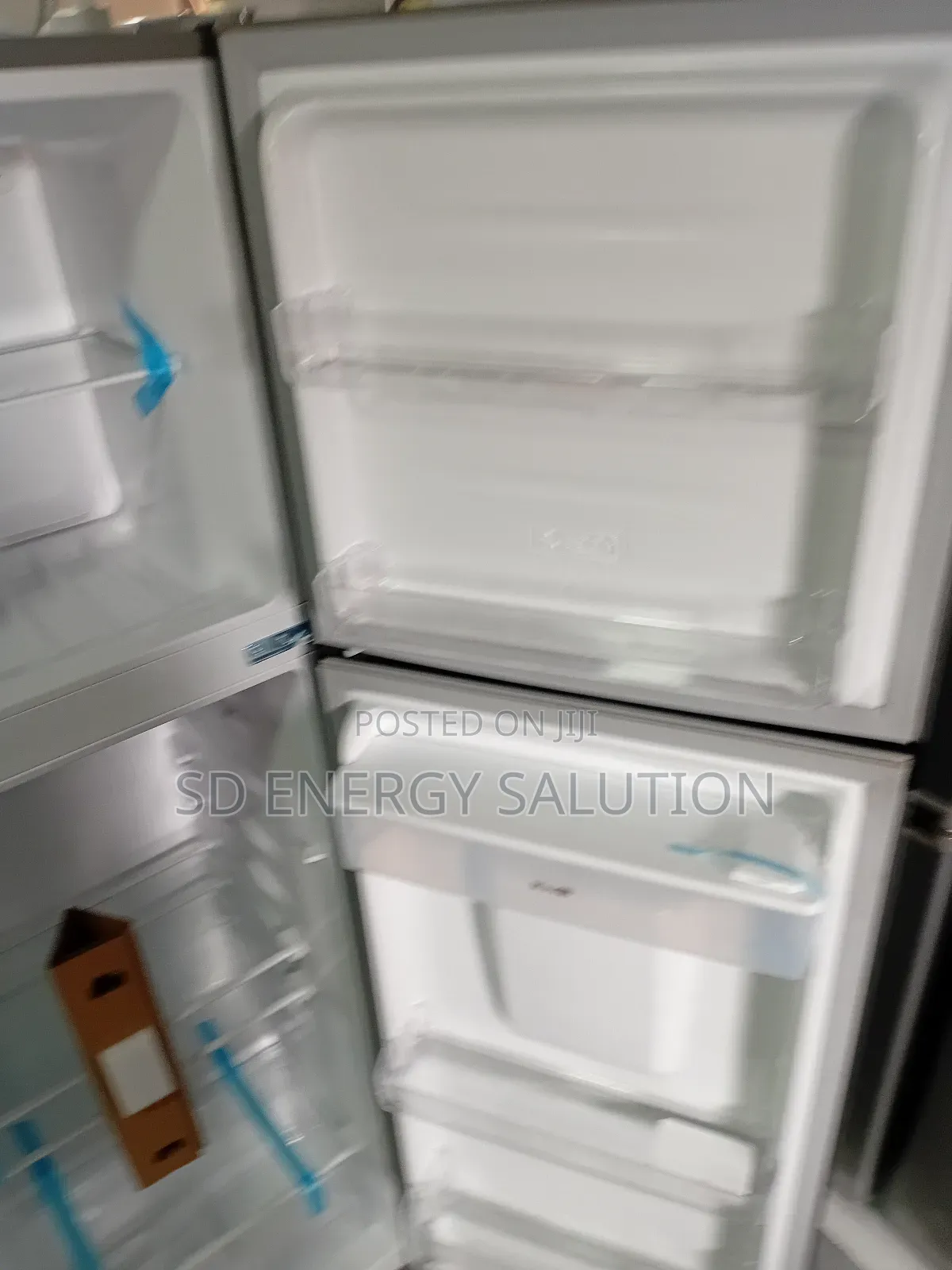 Pleasurable Roch Fridge 247 Litres Water Dispenser Roch