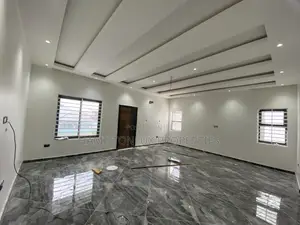 4bdrm Mansion in Lakeside Plot 4, Ashaley Botwe for sale