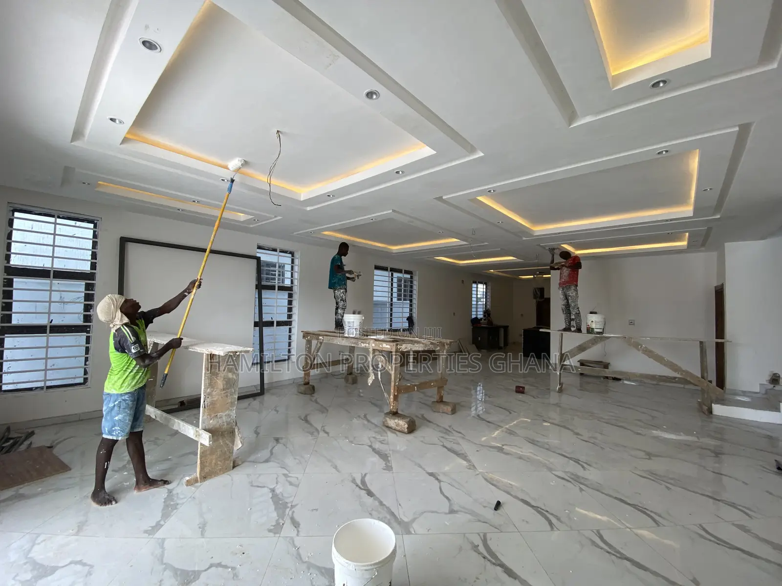 4bdrm Mansion in Lakeside Plot 4, Ashaley Botwe for sale