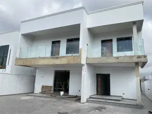 4bdrm Mansion in Lakeside Plot 4, Ashaley Botwe for sale