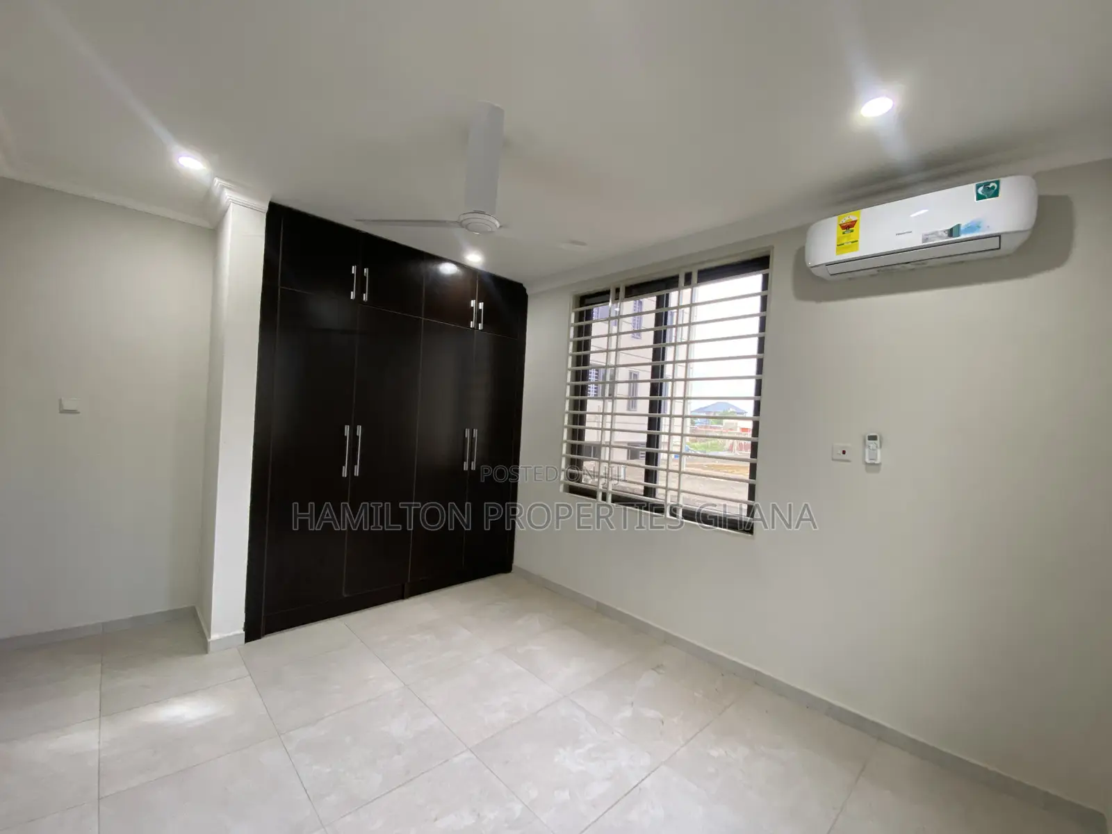 4bdrm Mansion in Lakeside Estates for rent