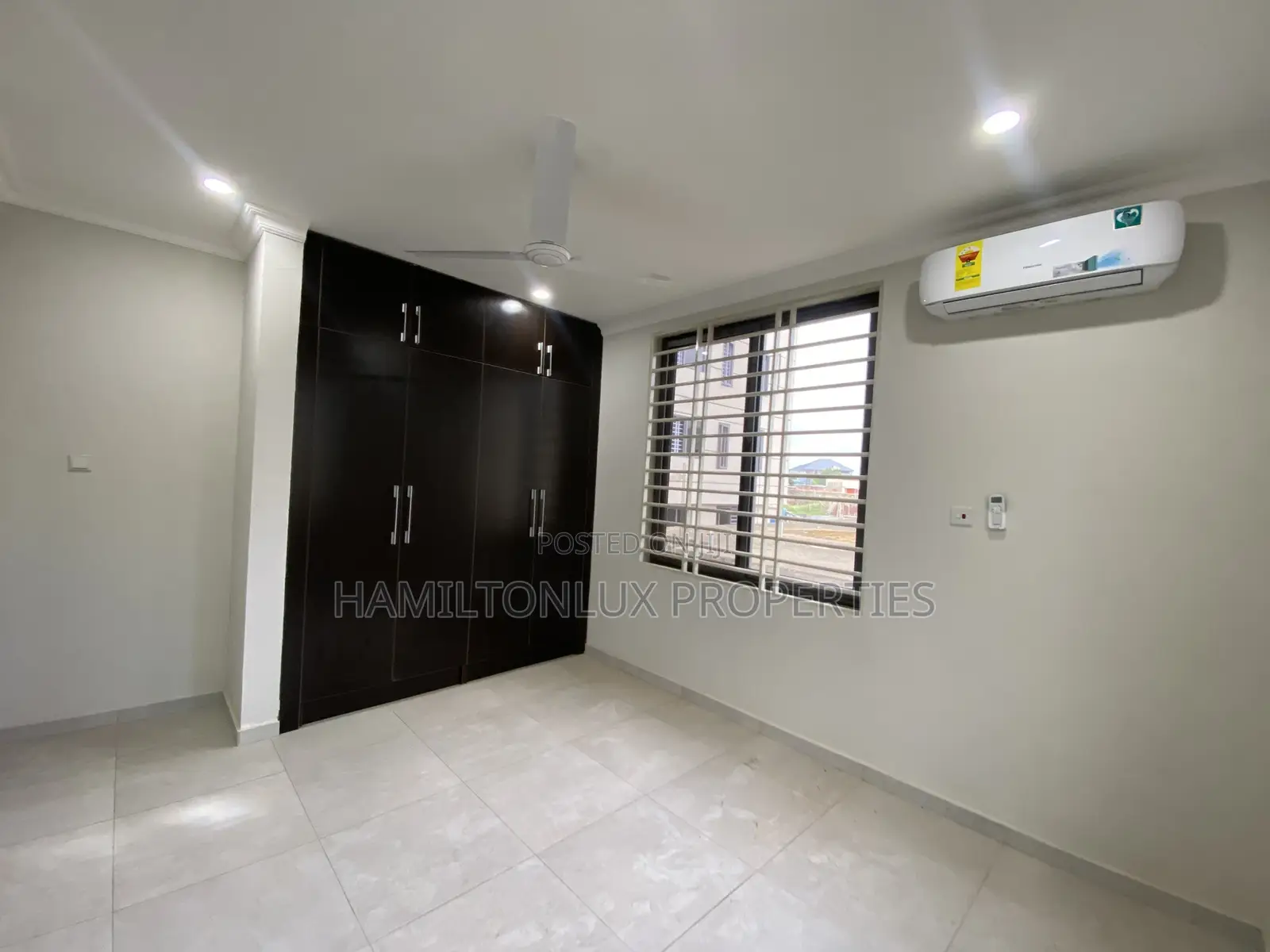 4bdrm Mansion in Lakeside Estates for rent