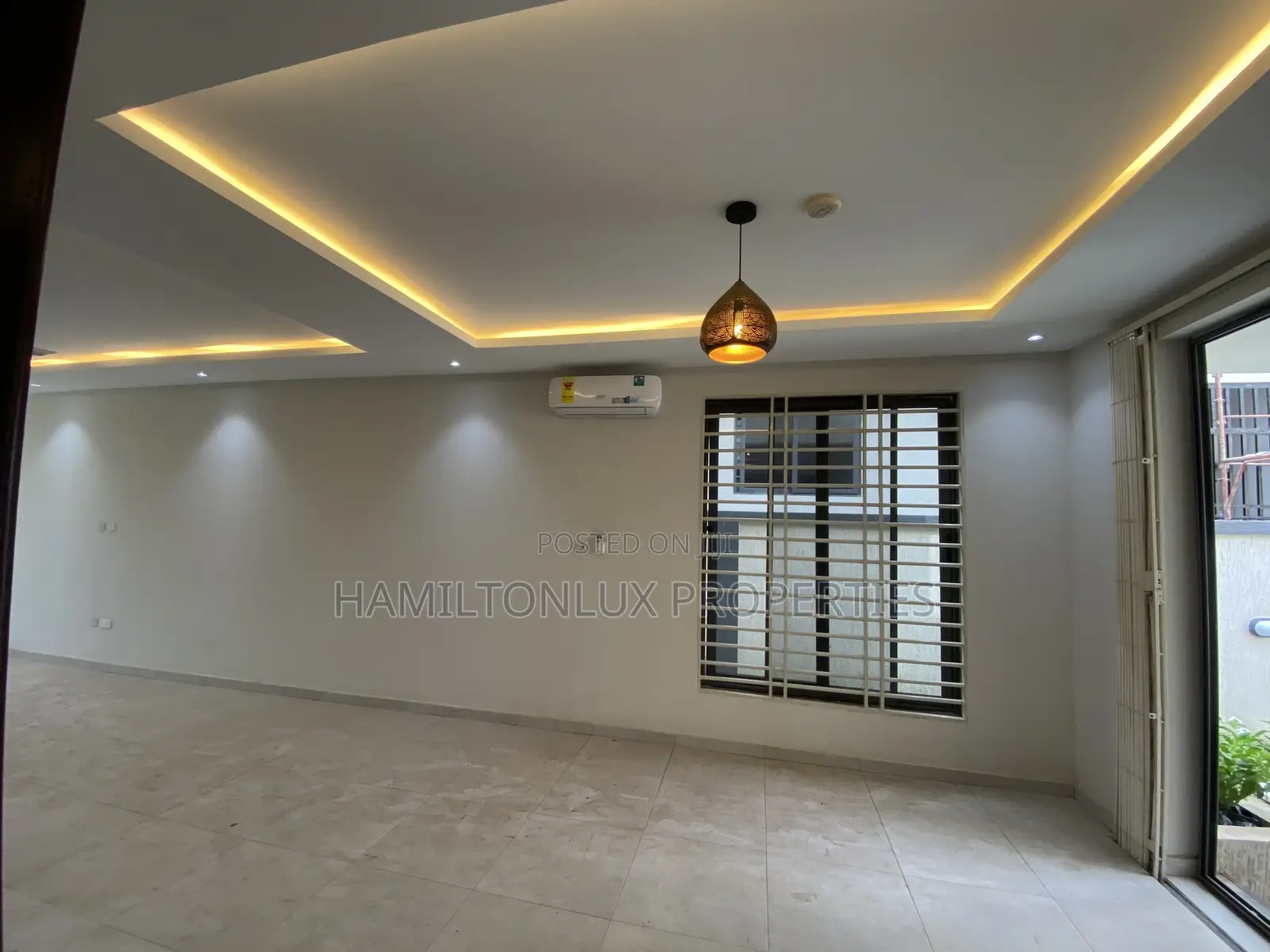 4bdrm Mansion in Lakeside Estates for rent