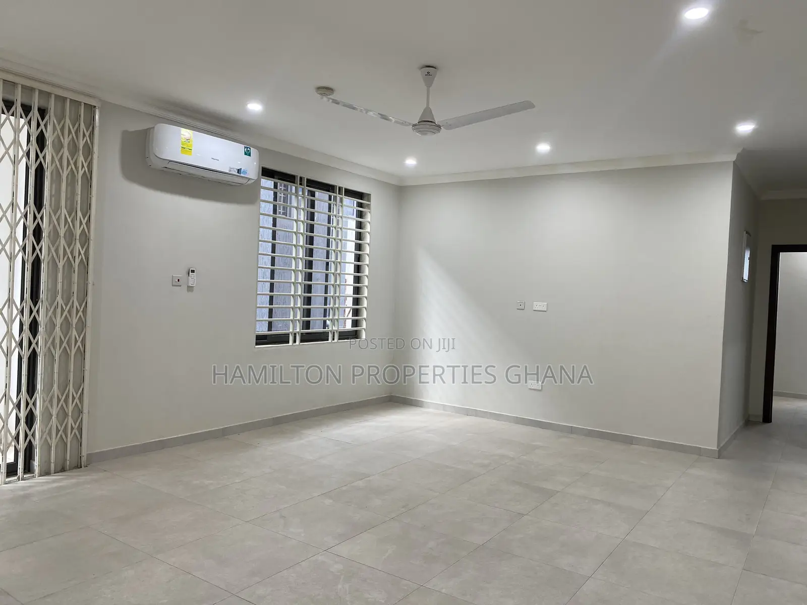 4bdrm Mansion in Lakeside Estates for rent