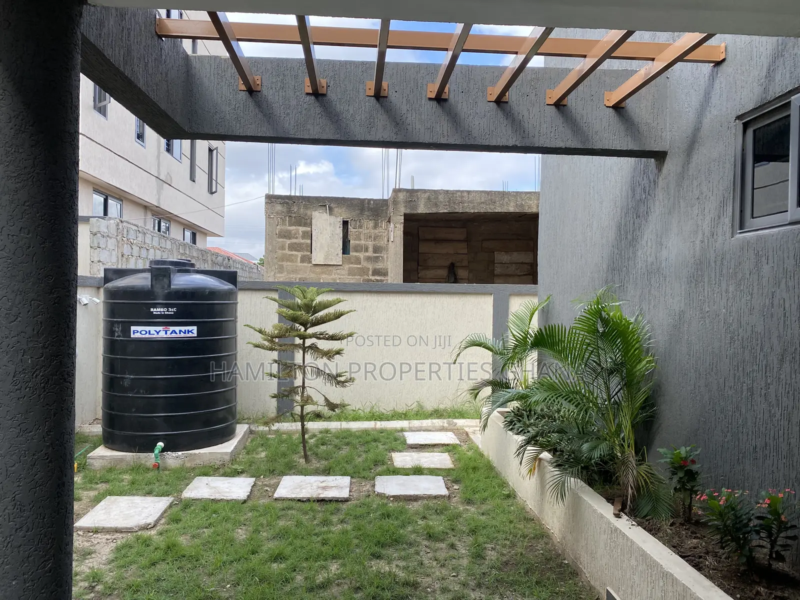 4bdrm Mansion in Lakeside Estates for rent