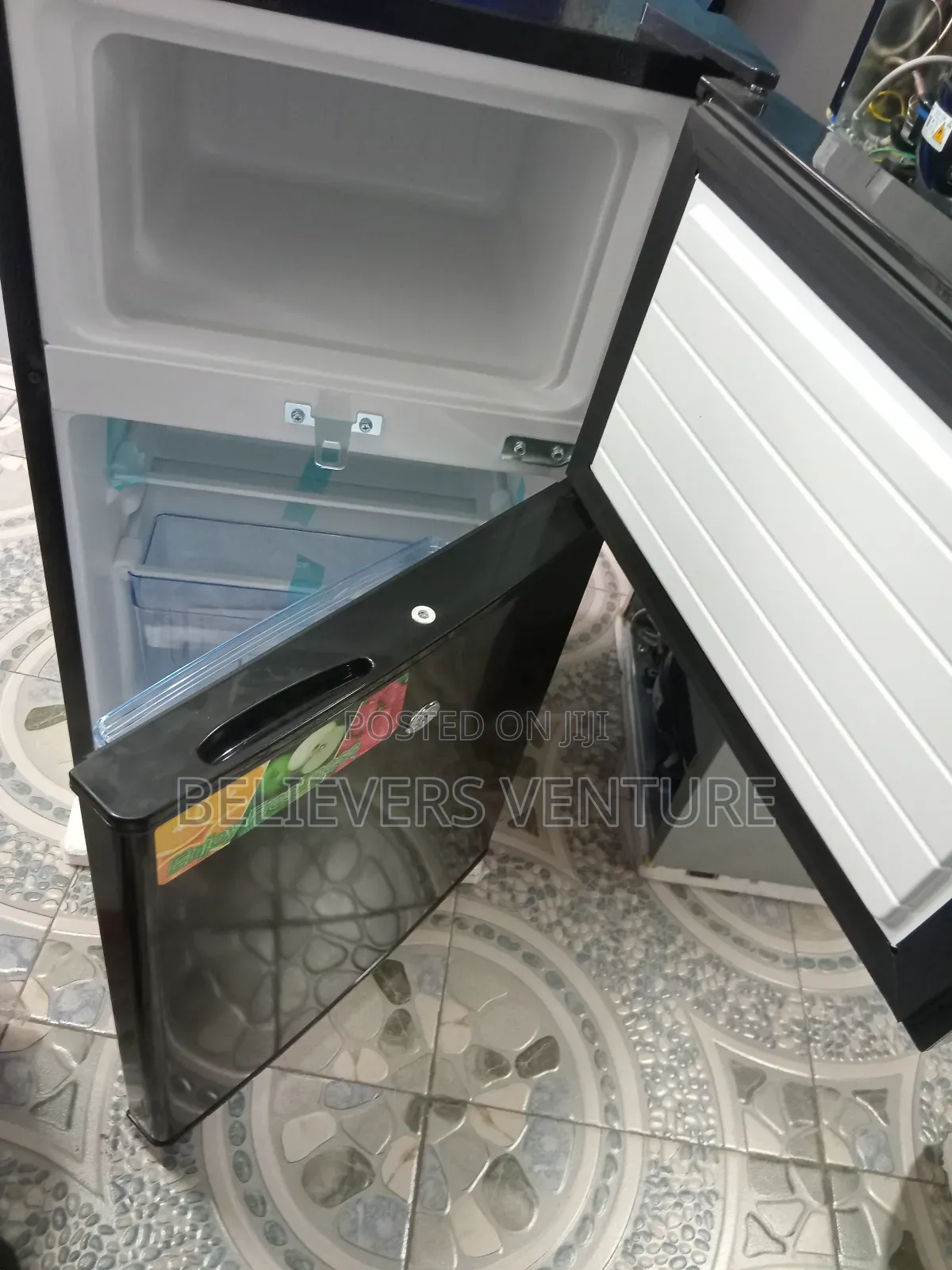 Table Top Double Door Westpool 80l Top Freezer Fridge