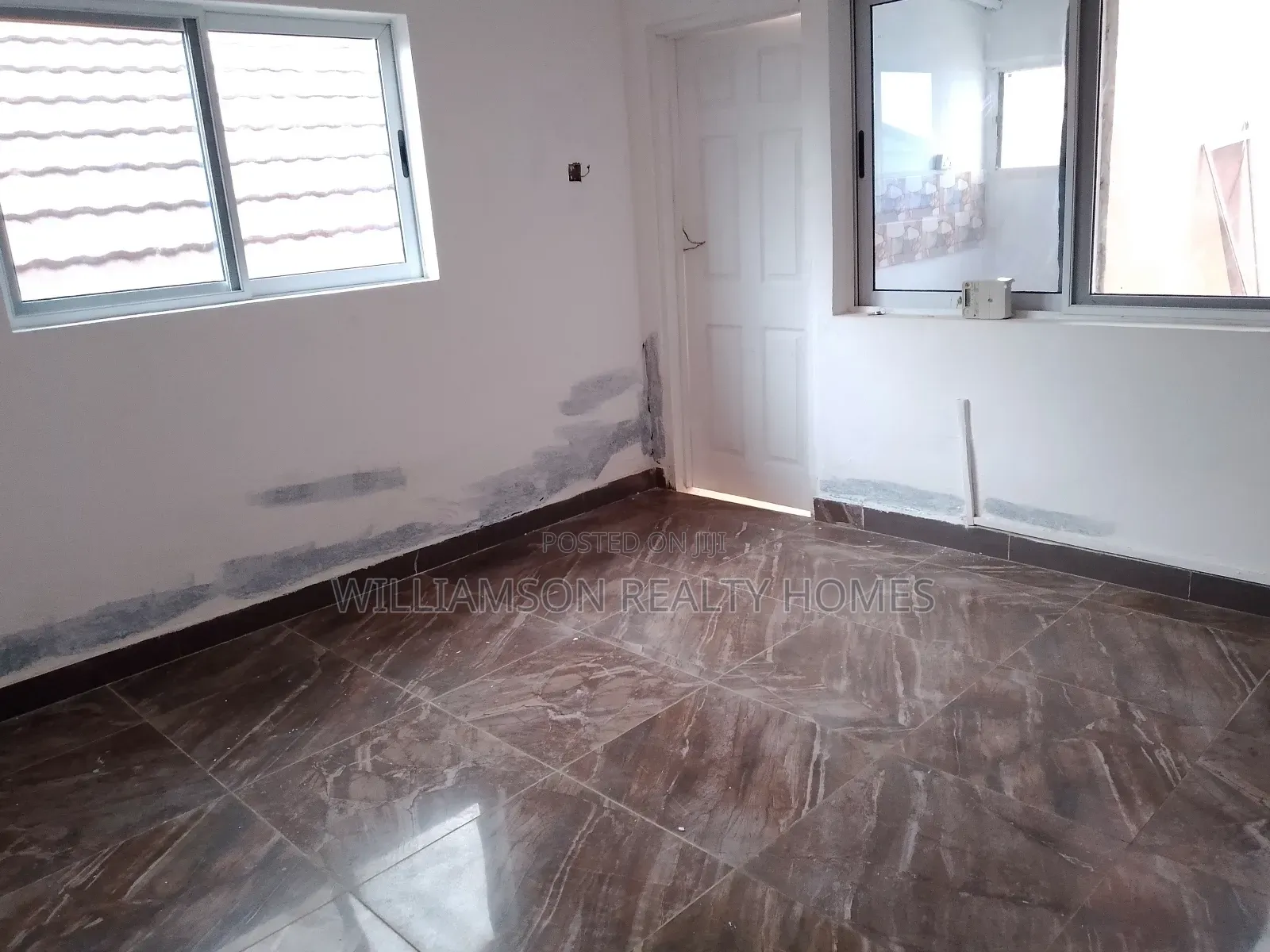 1bdrm Apartment in Community 18 Road, Spintex for rent