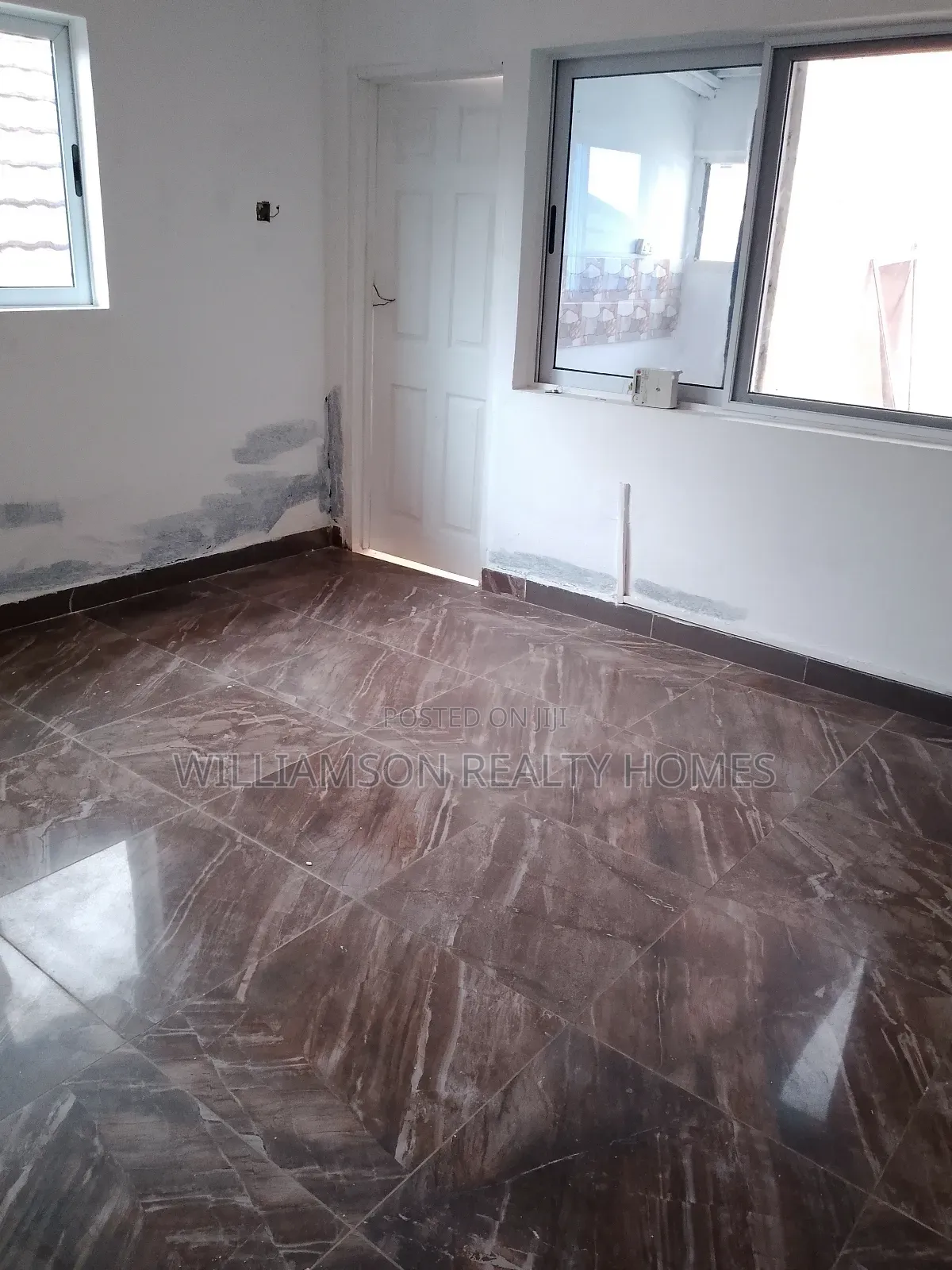 1bdrm Apartment in Community 18 Road, Spintex for rent