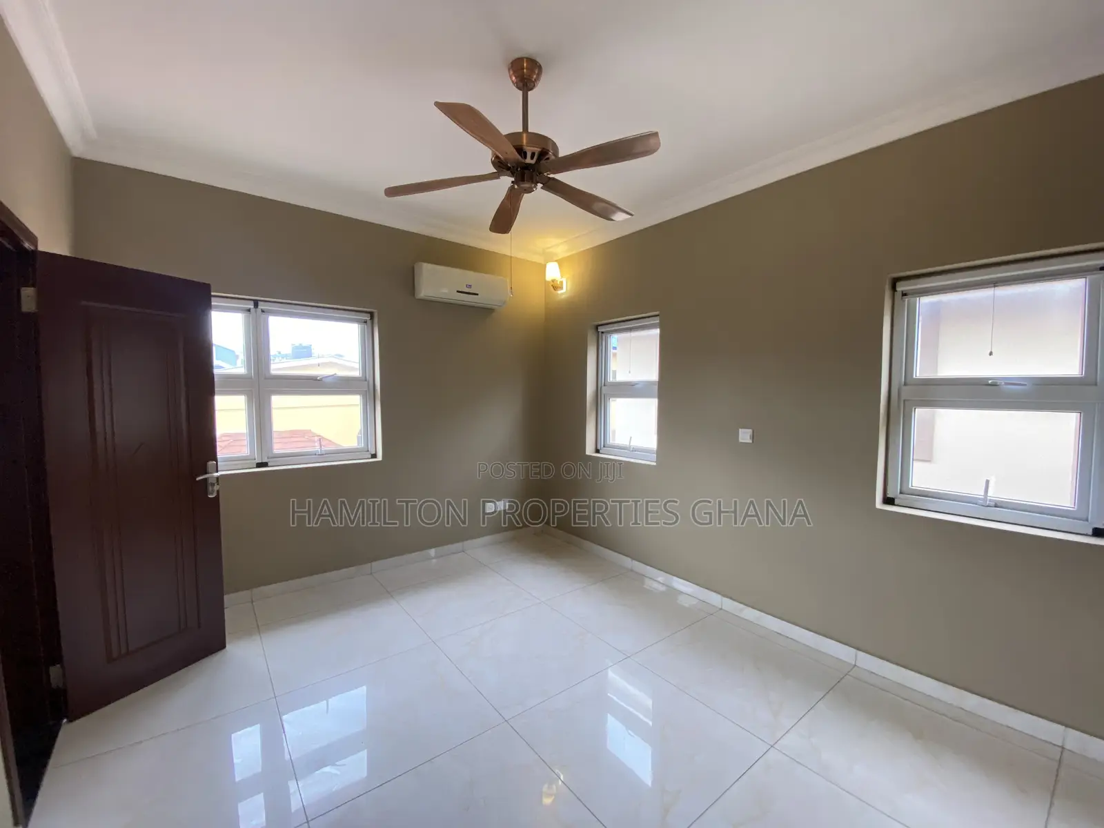4bdrm House in East Legon Apricot for sale