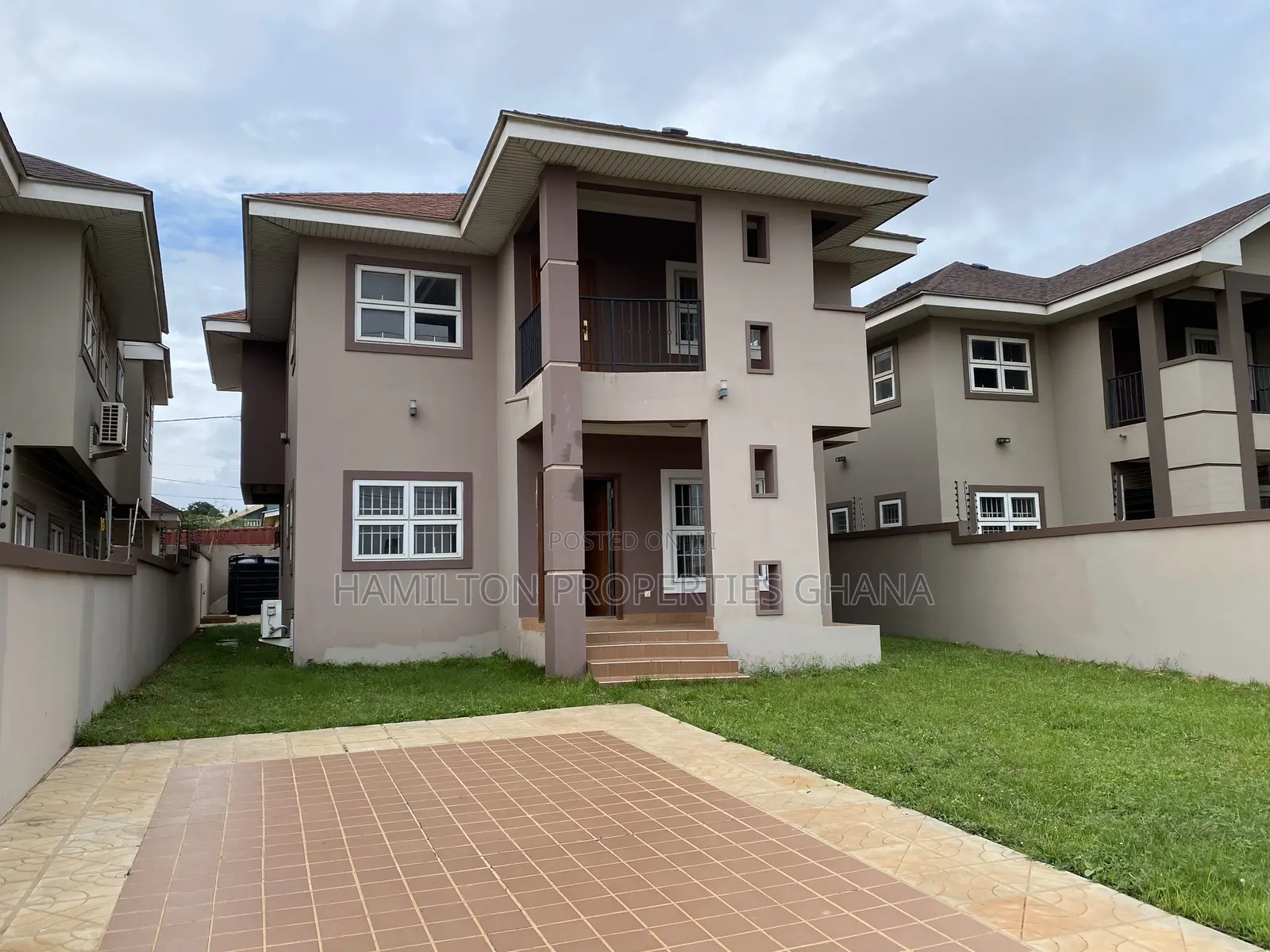 4bdrm House in East Legon Apricot for sale