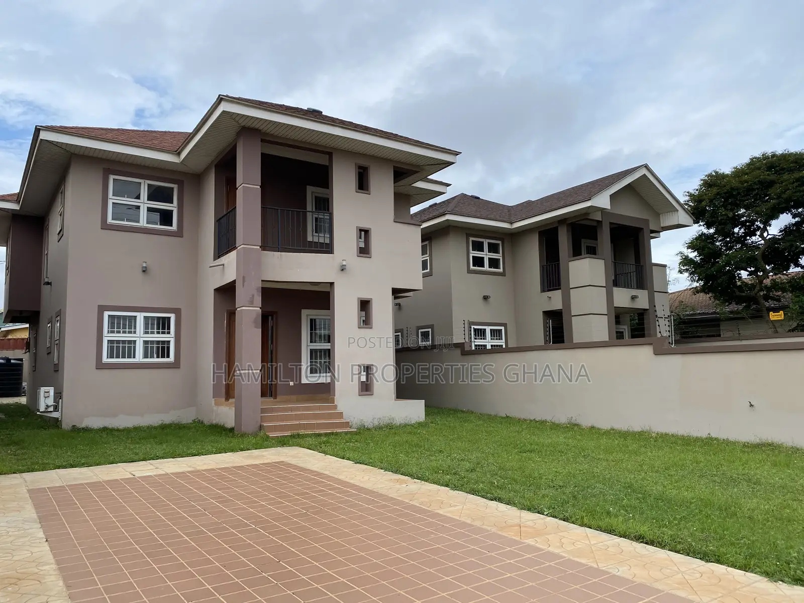 4bdrm House in East Legon Apricot for sale