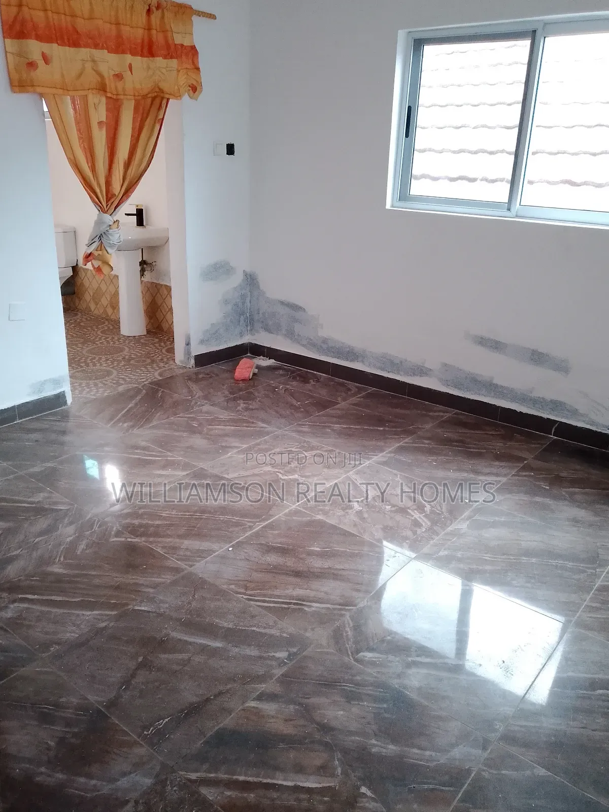 1bdrm Apartment in Community 18 Road, Spintex for rent