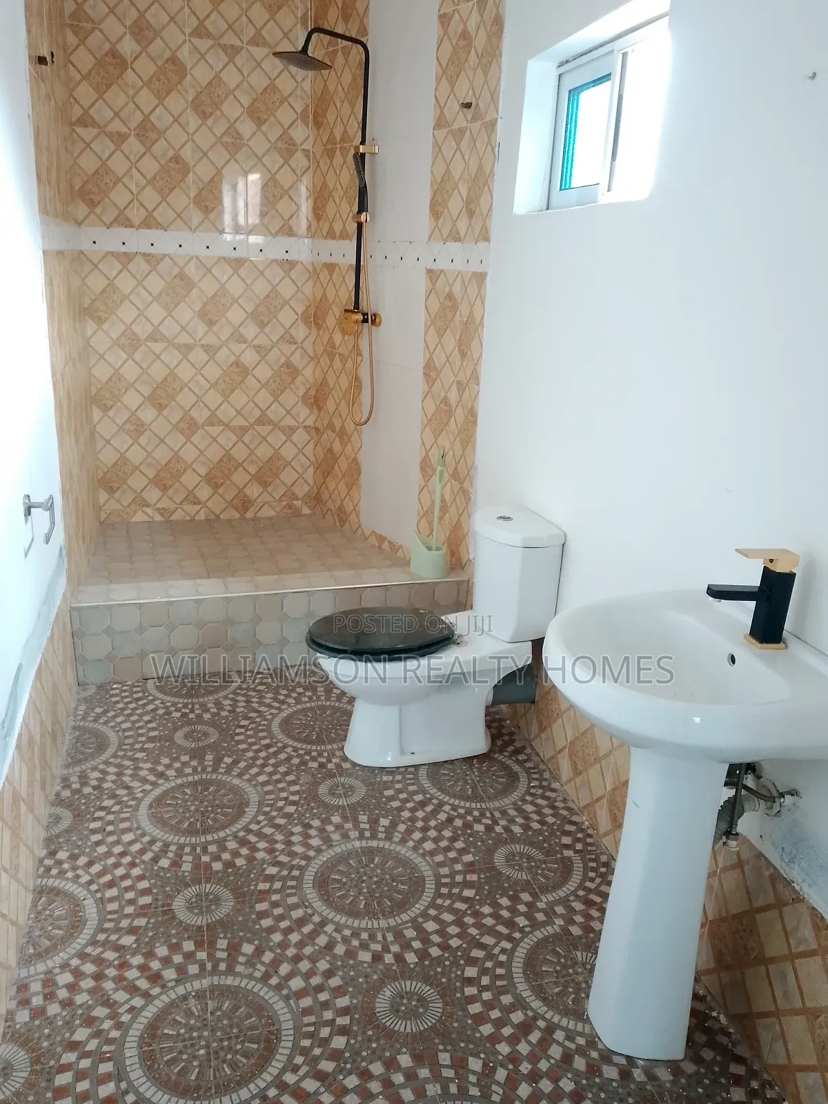 1bdrm Apartment in Community 18 Road, Spintex for rent