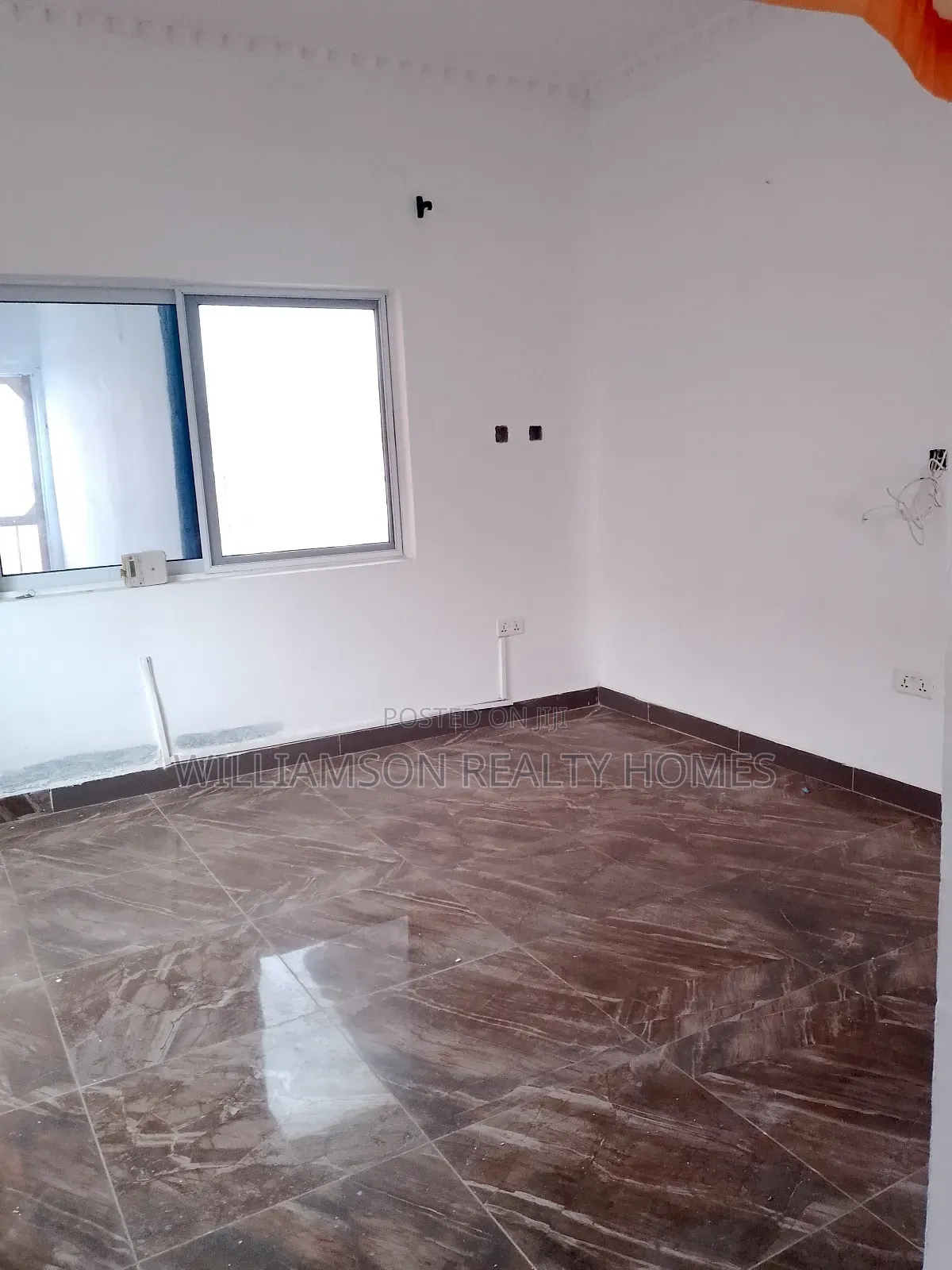 1bdrm Apartment in Community 18 Road, Spintex for rent