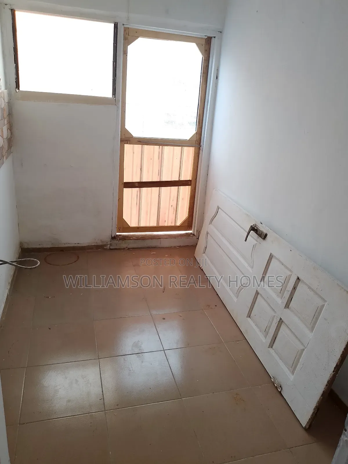 1bdrm Apartment in Community 18 Road, Spintex for rent