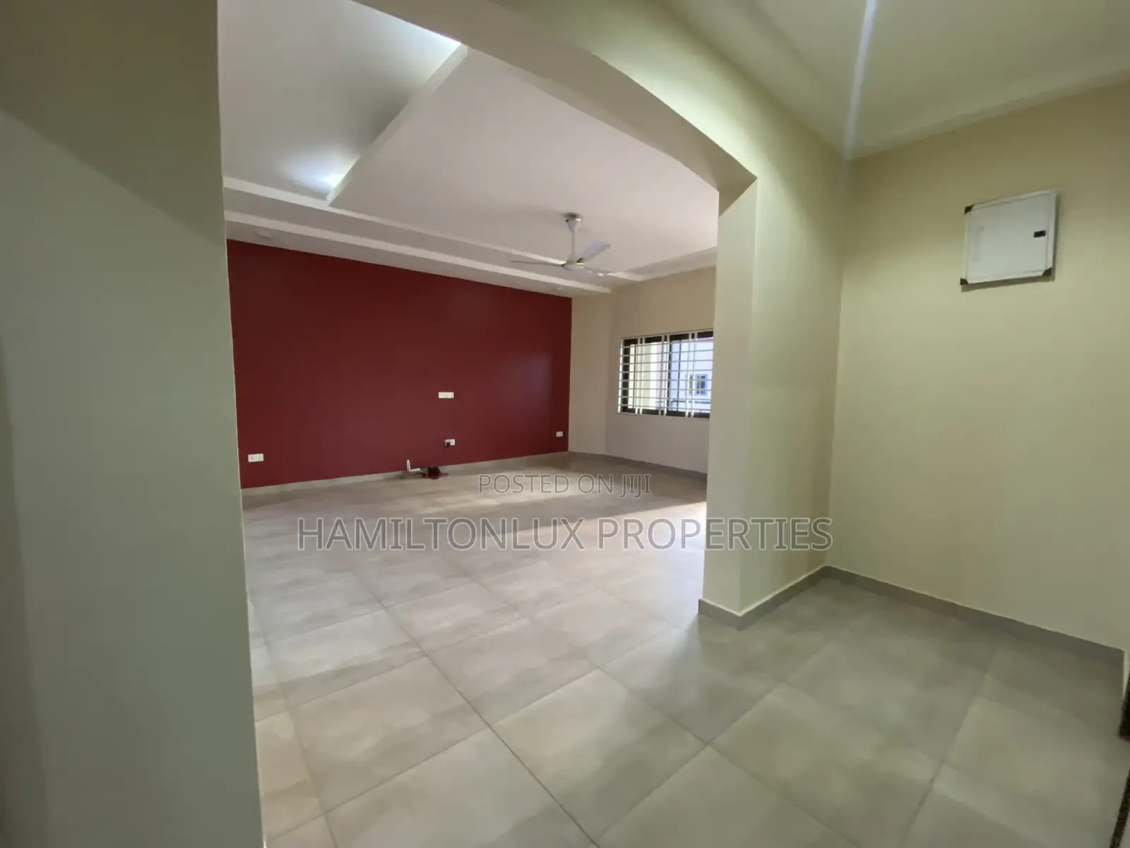 3bdrm Apartment in School Junction for rent