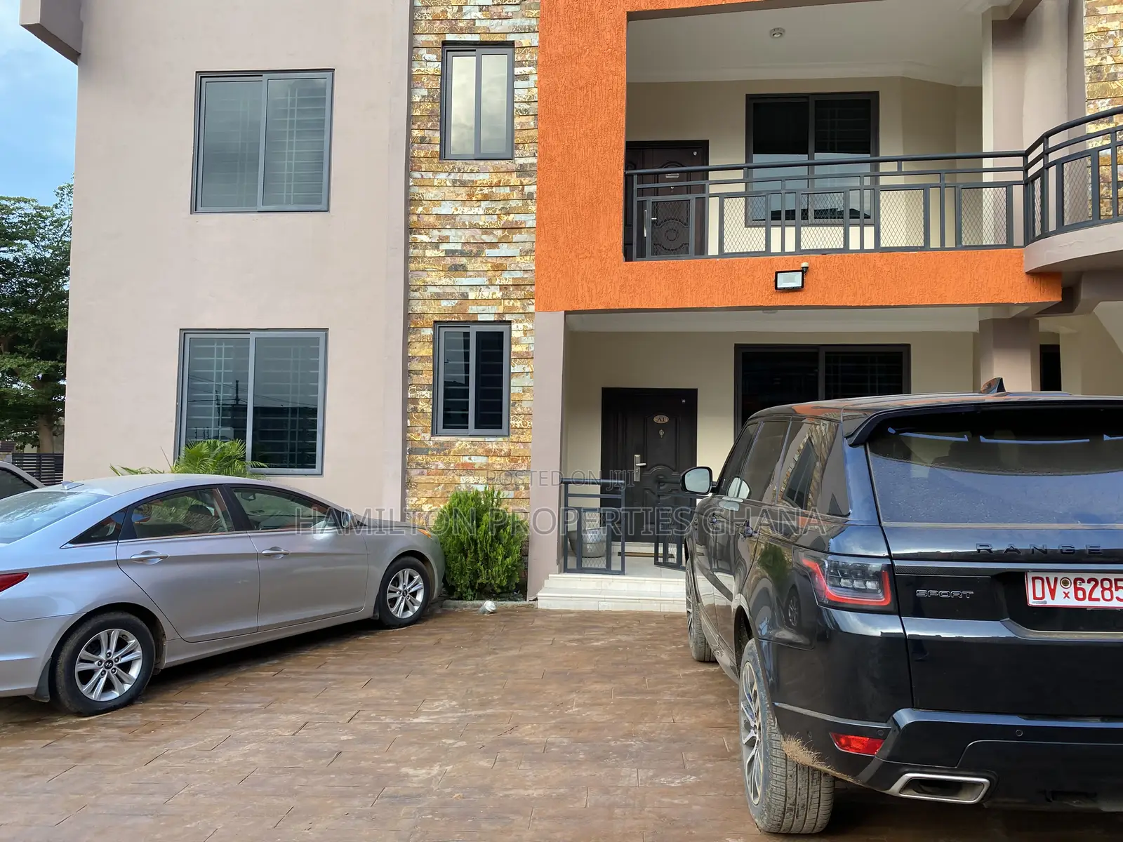 3bdrm Apartment in School Junction for rent