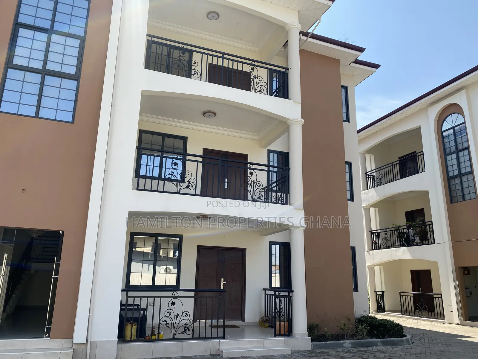 2bdrm Apartment in East Legon Boundary for rent