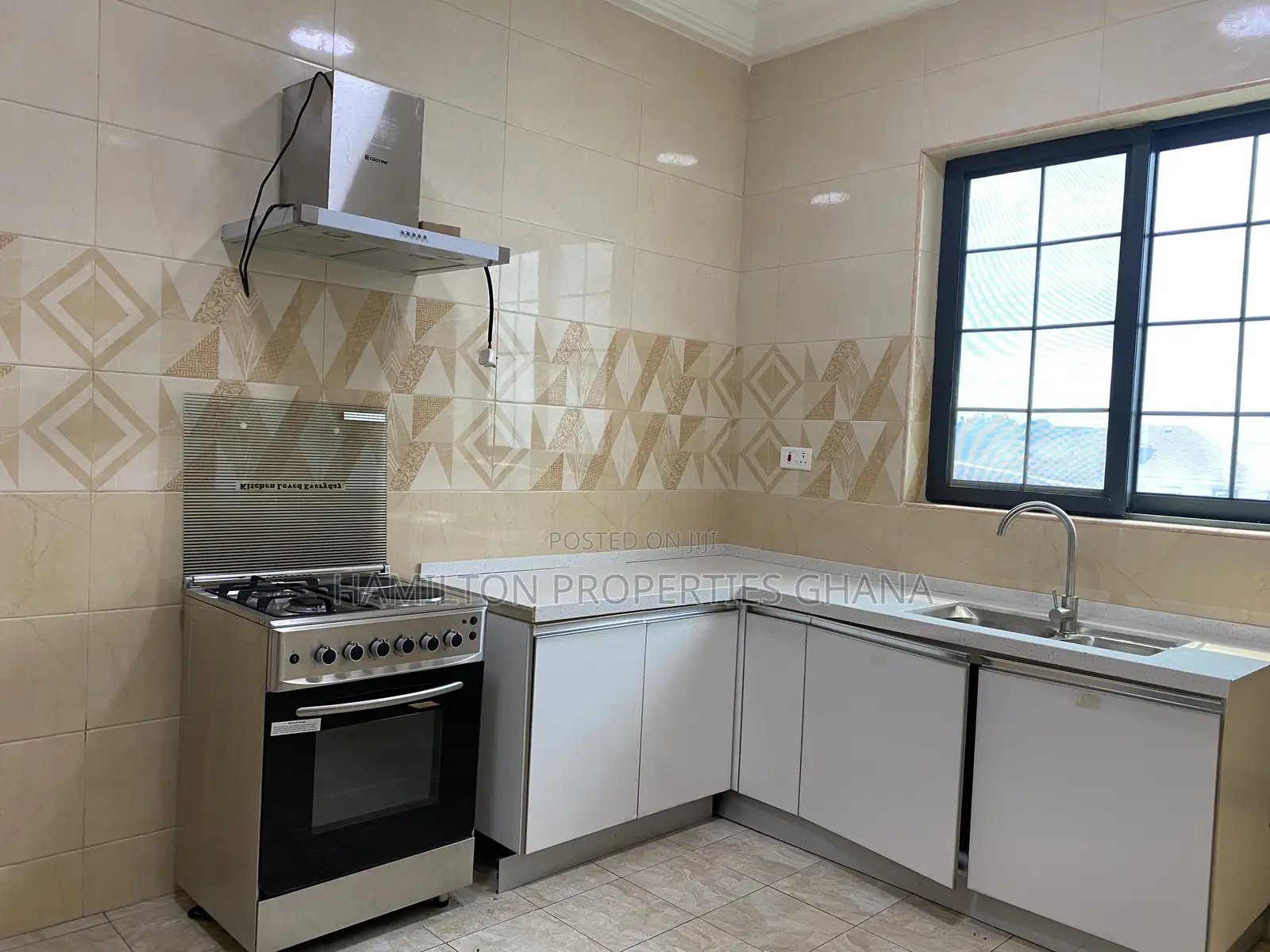 2bdrm Apartment in East Legon Boundary for rent