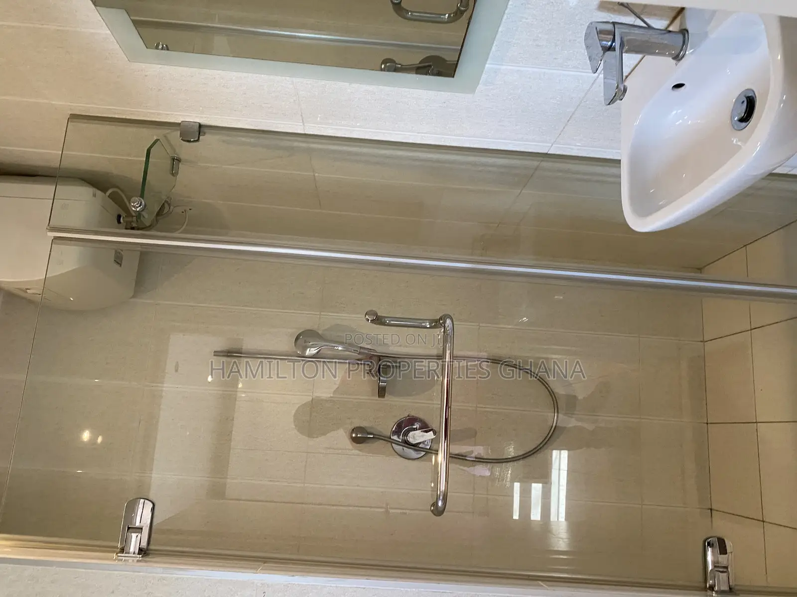 Fully Furnished 2 Bedrooms in East Legon