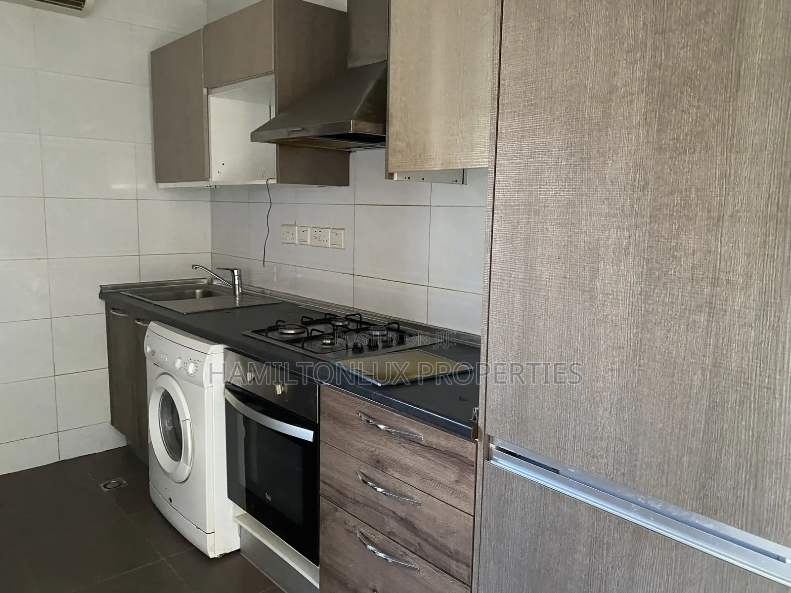 3bdrm Townhouse / Terrace in East Legon Prime for rent