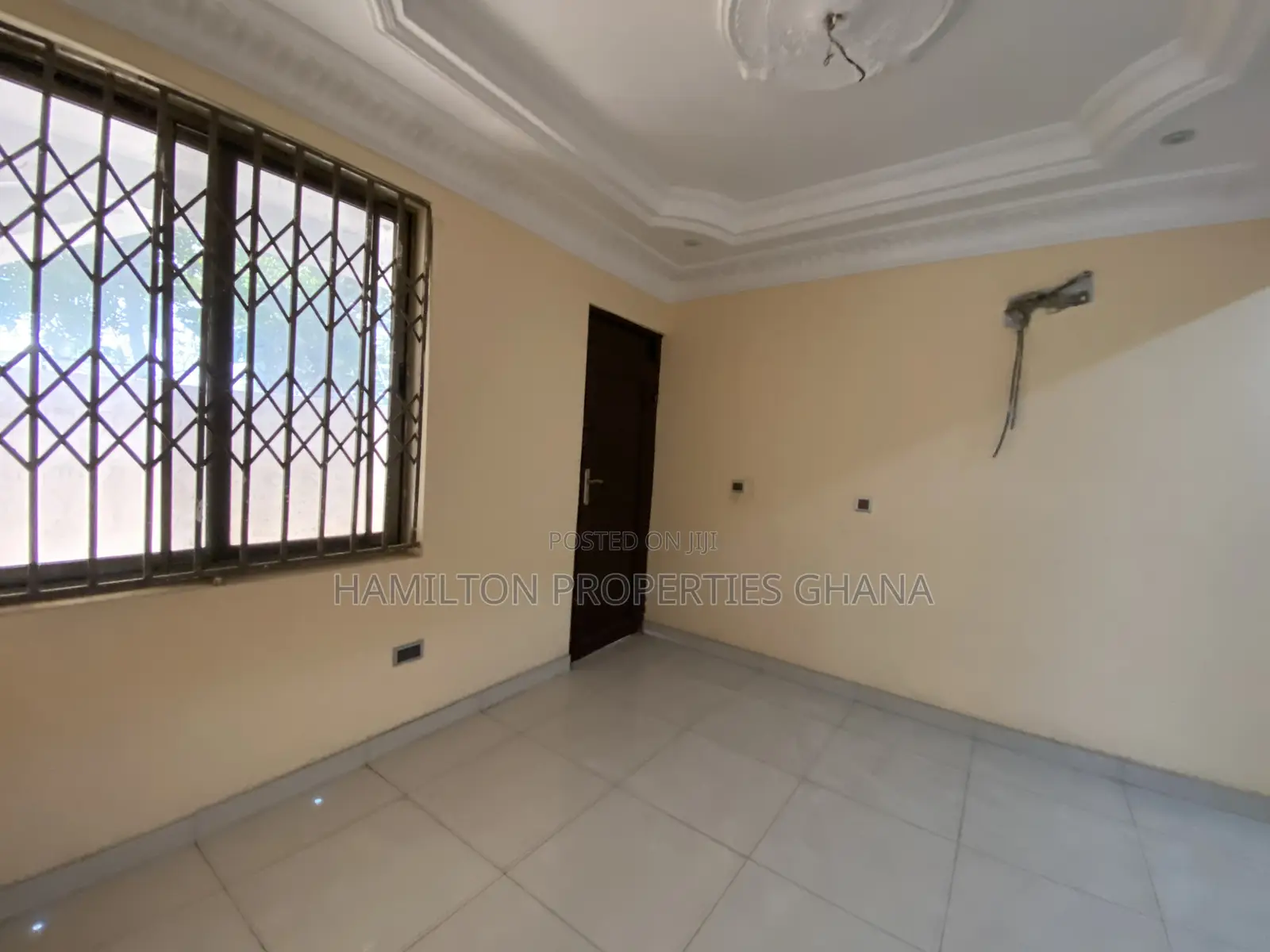 3bdrm Apartment in Papas Pizza, East Legon for rent