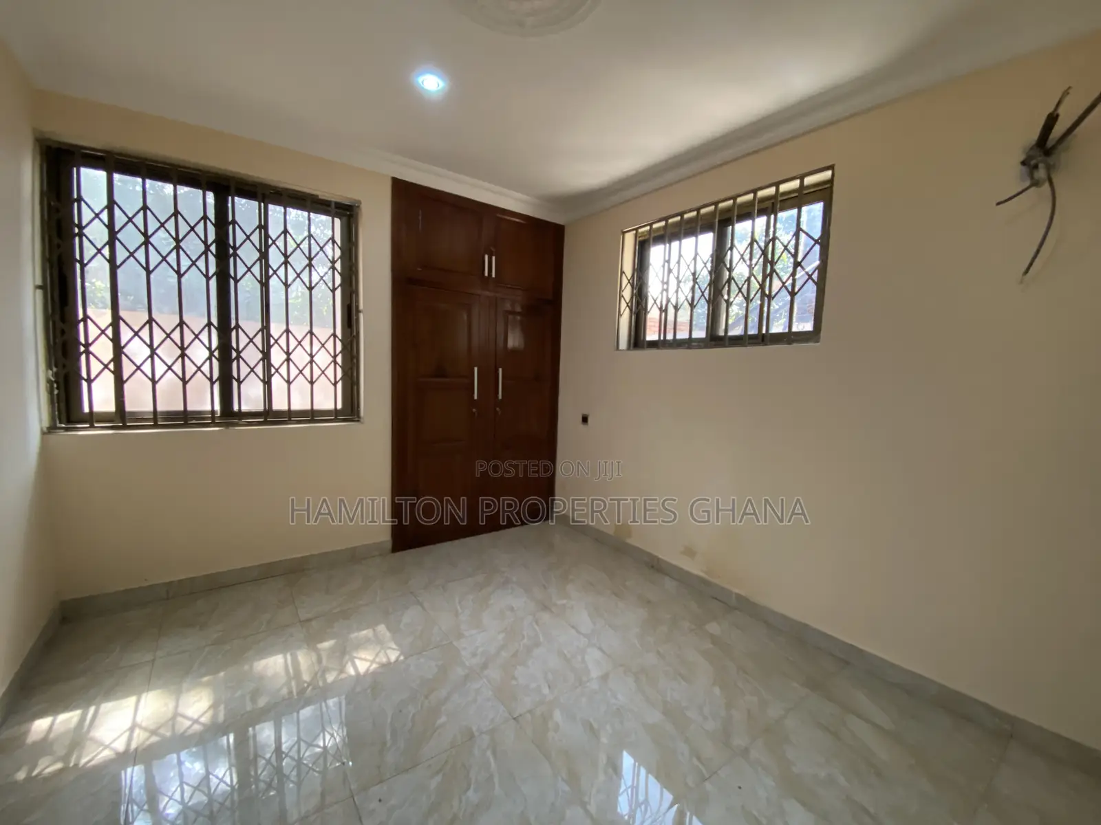 3bdrm Apartment in Papas Pizza, East Legon for rent