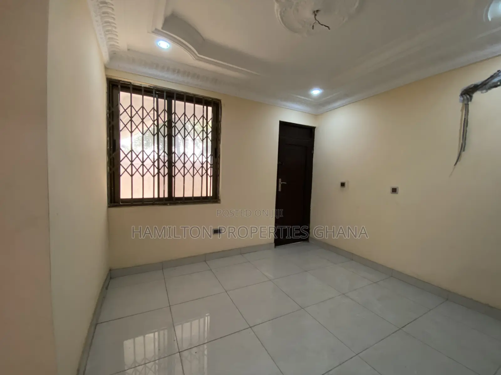 3bdrm Apartment in Papas Pizza, East Legon for rent