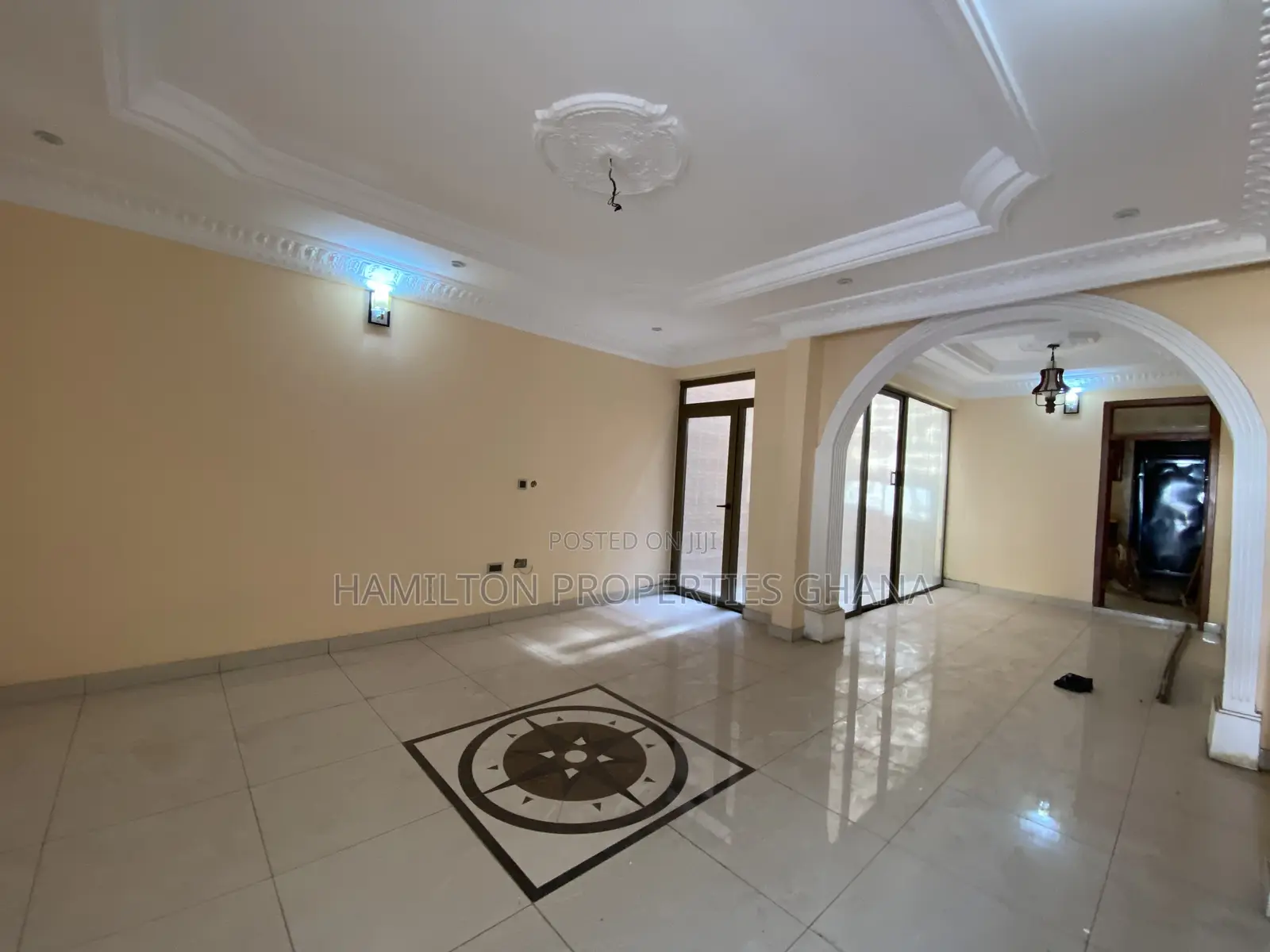 3bdrm Apartment in Papas Pizza, East Legon for rent