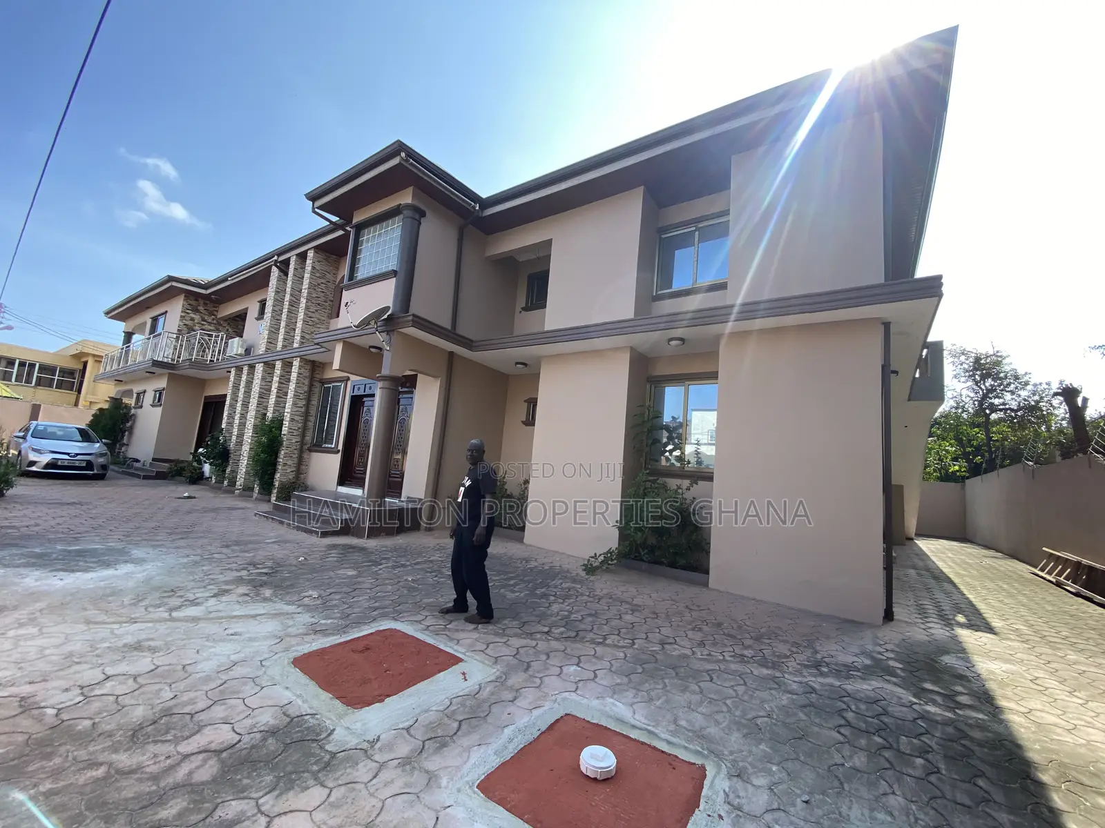 3bdrm Apartment in Papas Pizza, East Legon for rent