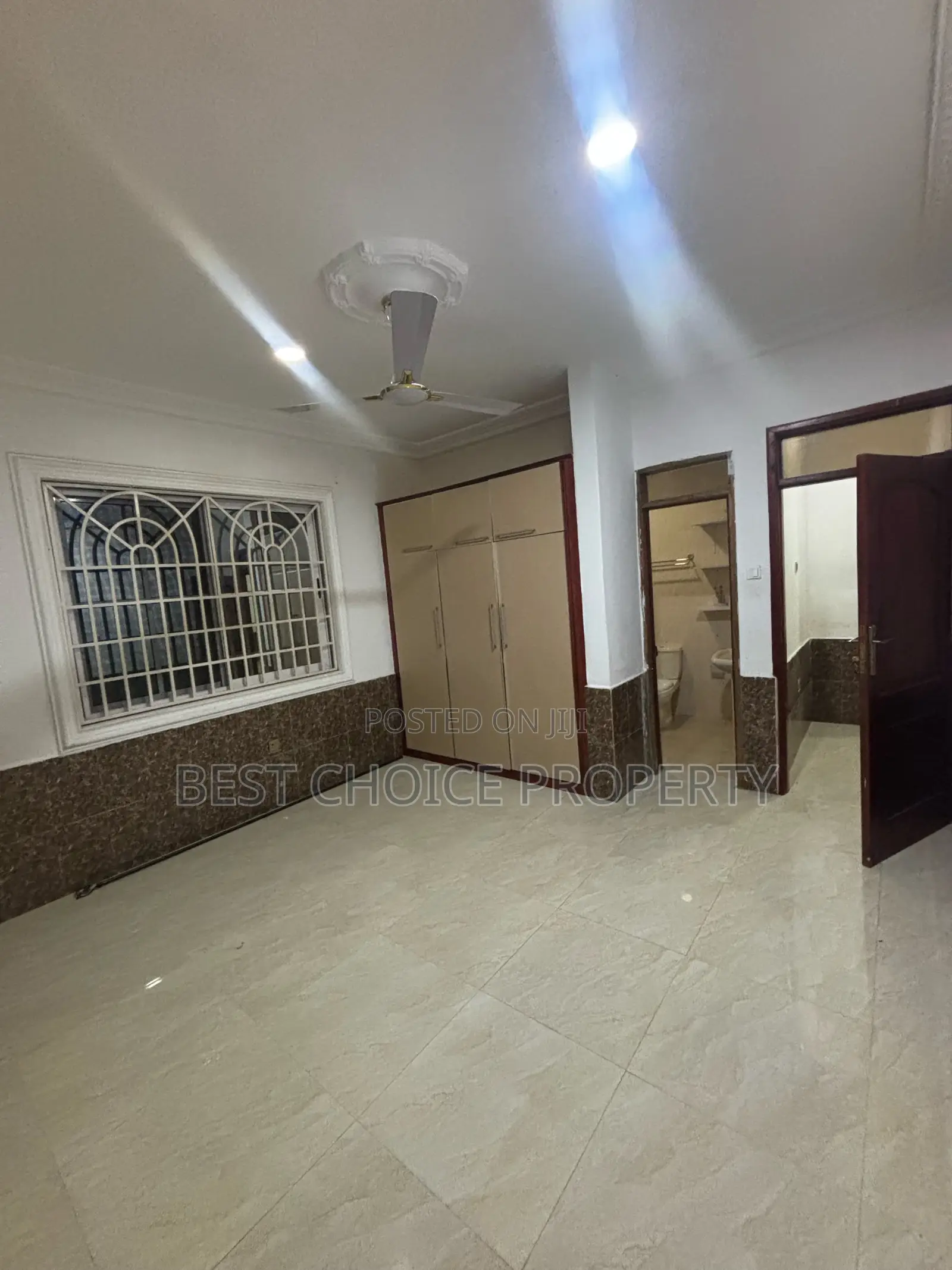 3bdrm Apartment in Lakeside Estate for rent