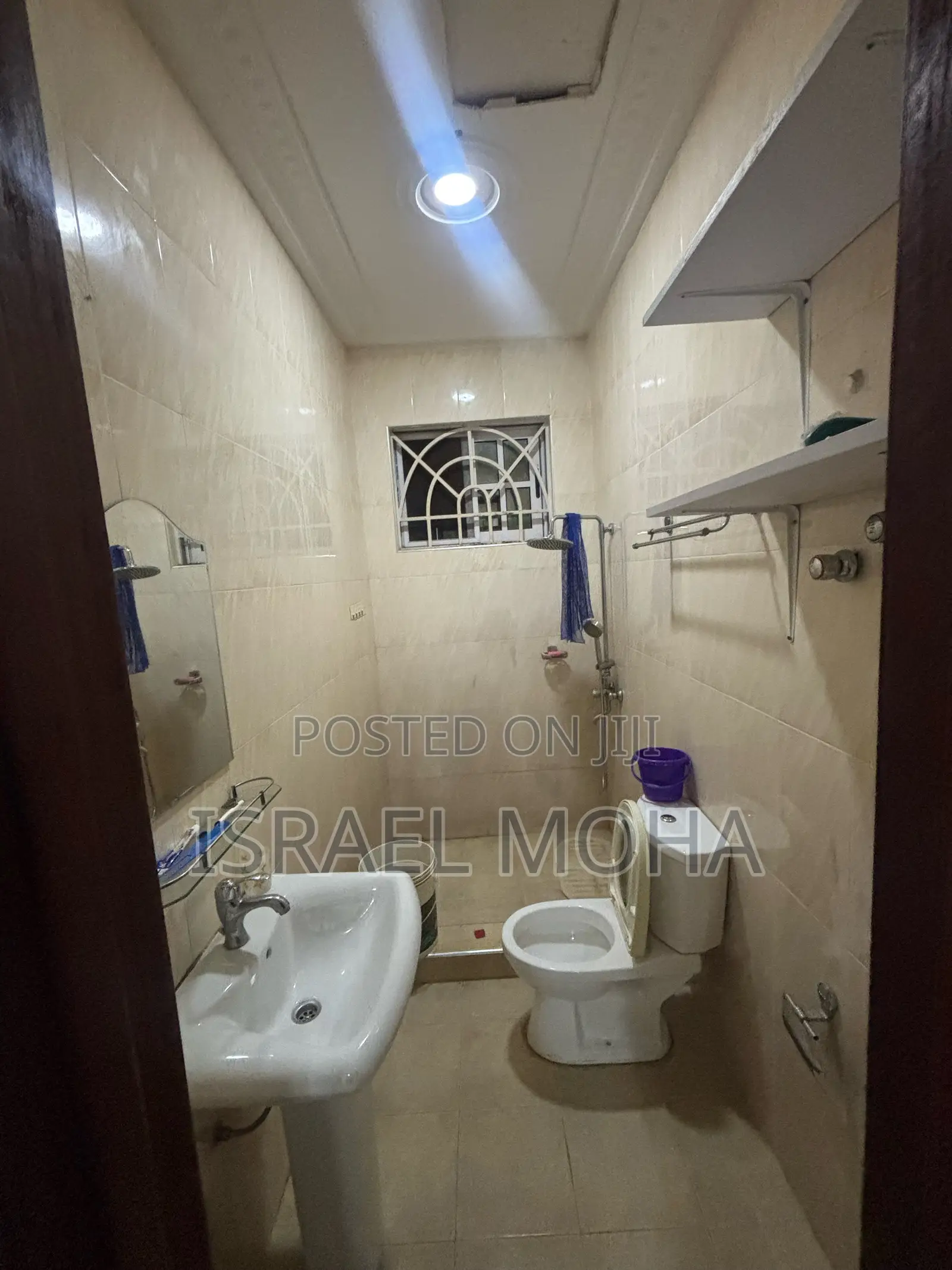 3bdrm Apartment in Lakeside Estate for rent