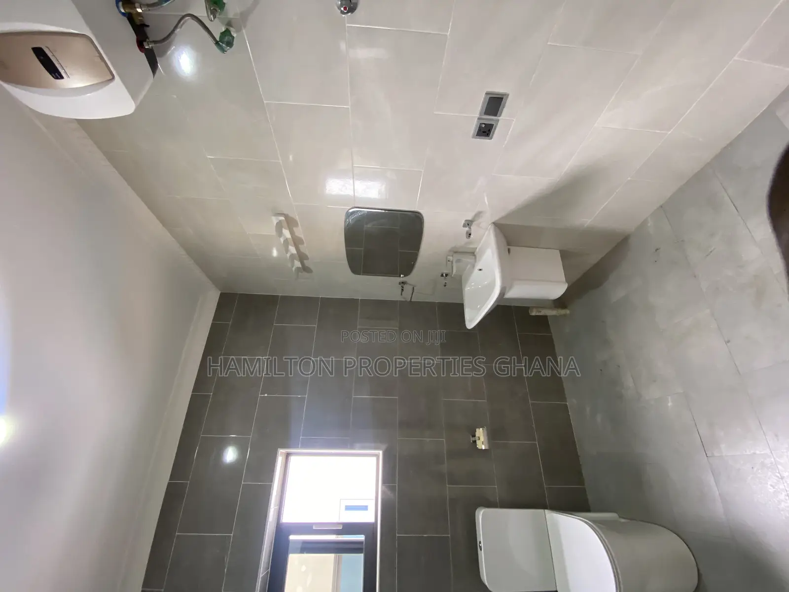 2 Storey 6 Bedroom Office Complex East Legon