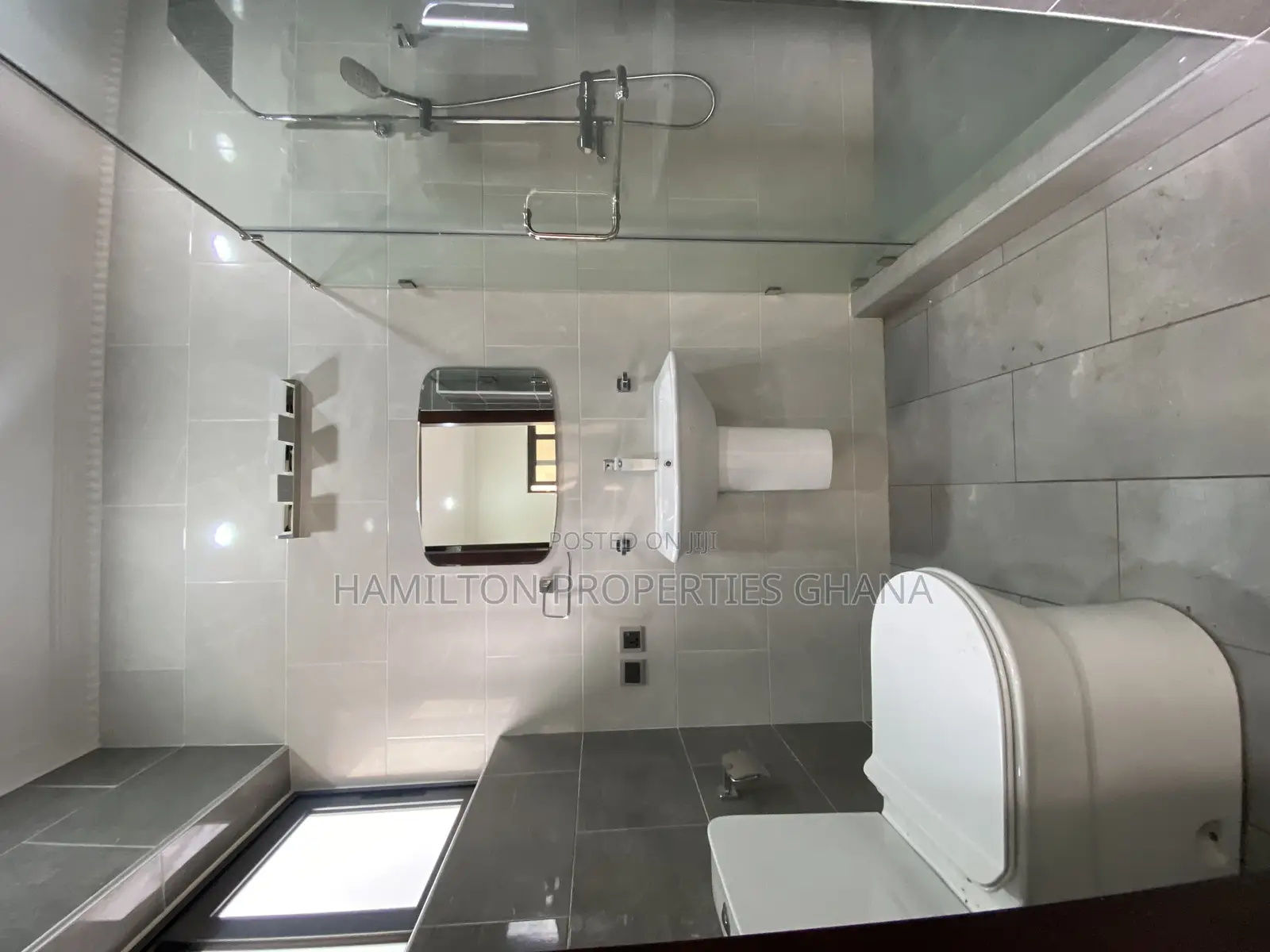 2 Storey 6 Bedroom Office Complex East Legon