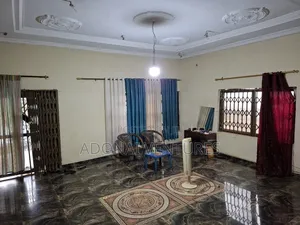 5bdrm House in Atasomanso, Kumasi Metropolitan for sale