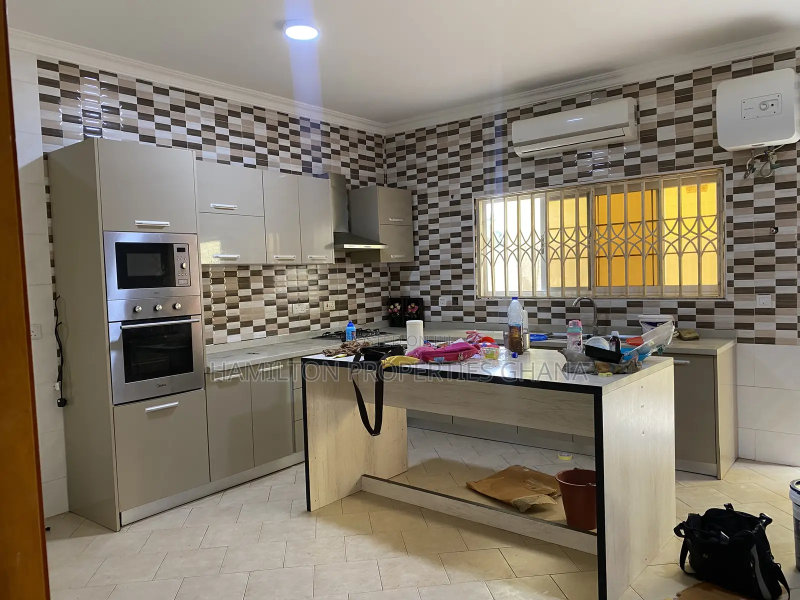 3bdrm Apartment in French School, East Legon for rent
