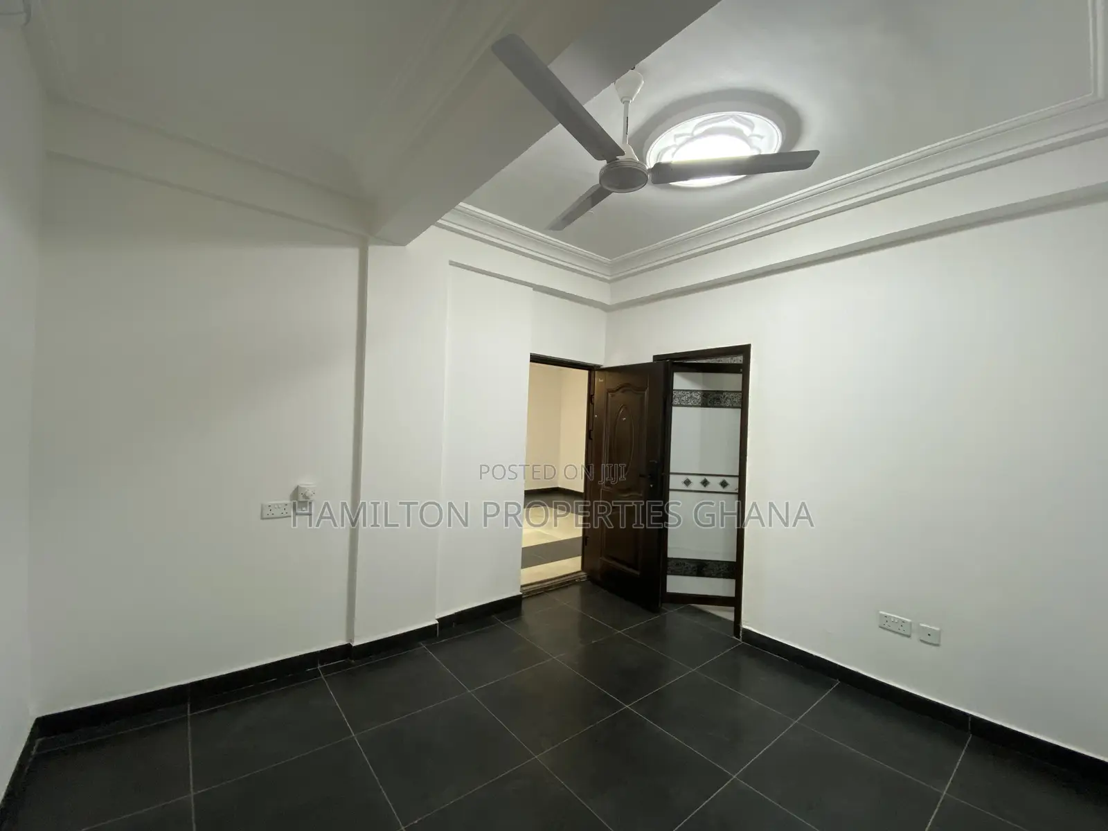 3bdrm Apartment in Lagos Avenue, East Legon for rent