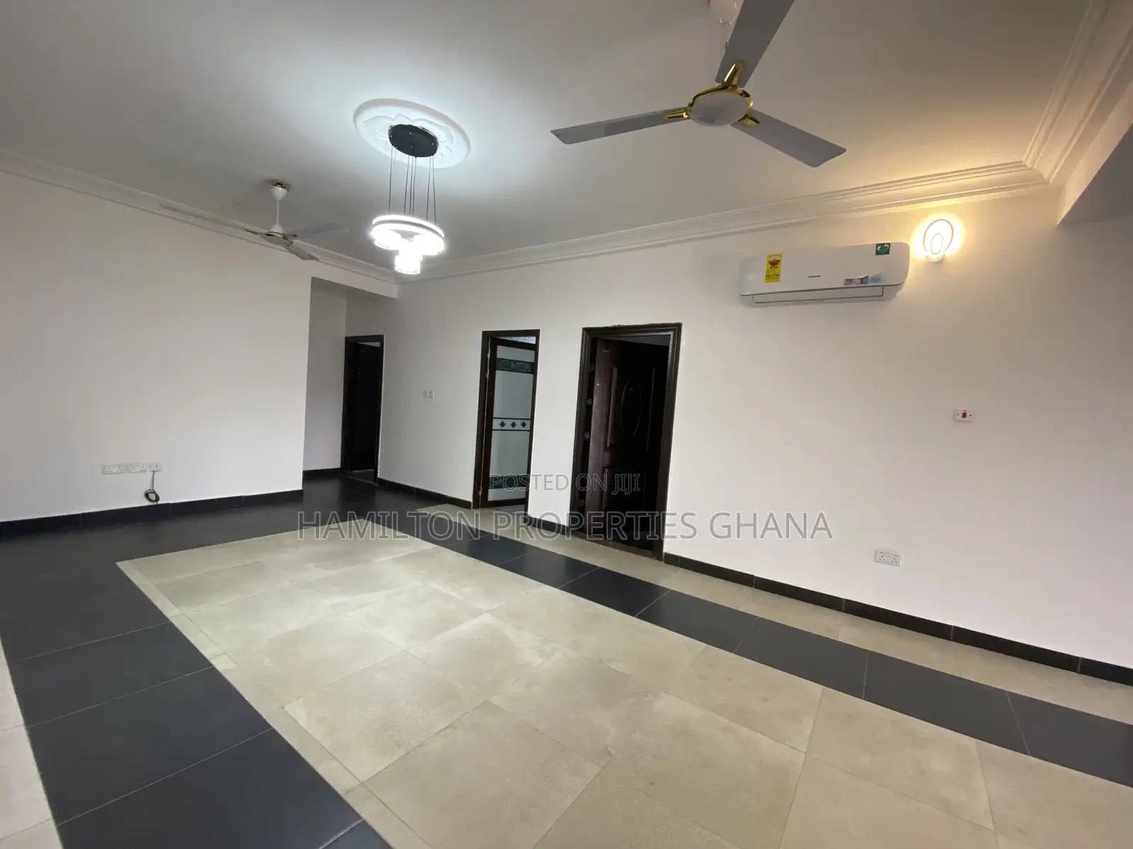 3bdrm Apartment in Lagos Avenue, East Legon for rent